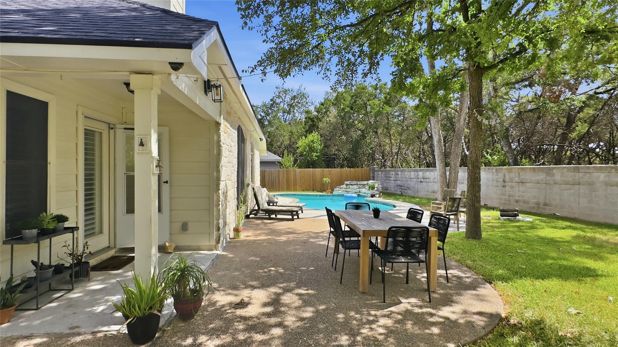 4605 Eagle Feather Dr Property Photo 32