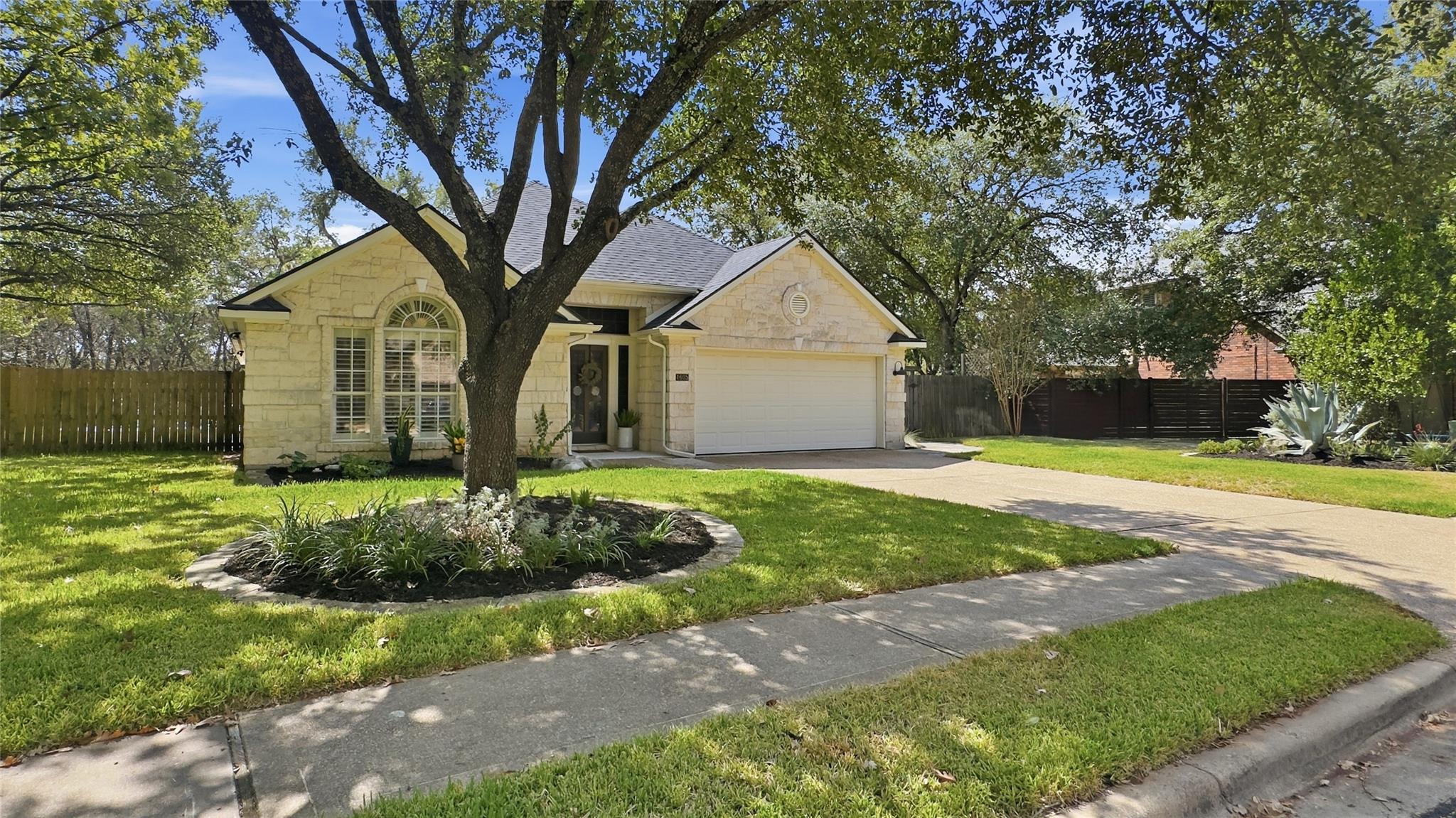 4605 Eagle Feather Dr Property Photo 33