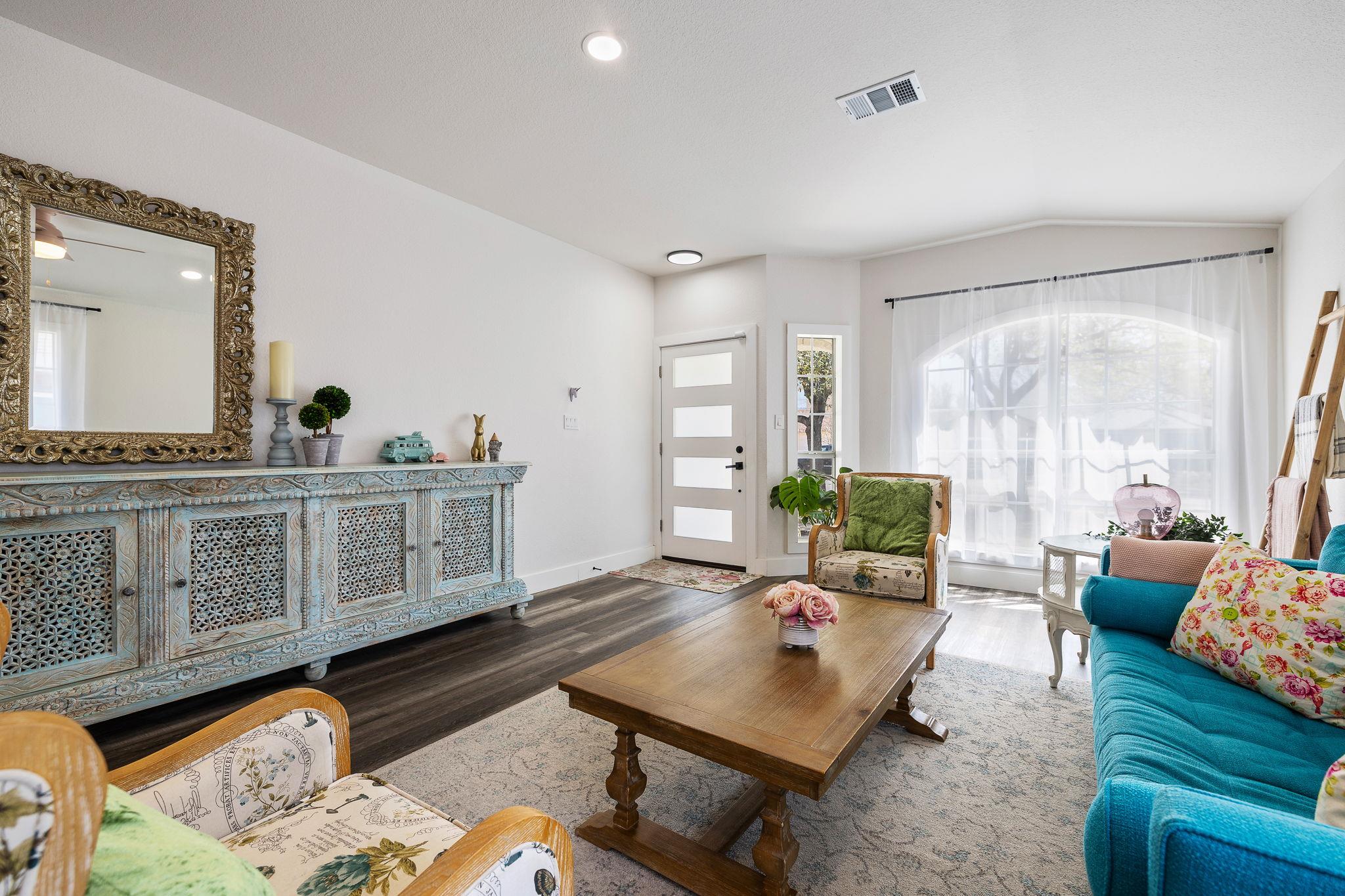 1203 Stepp Bnd Property Photo 3