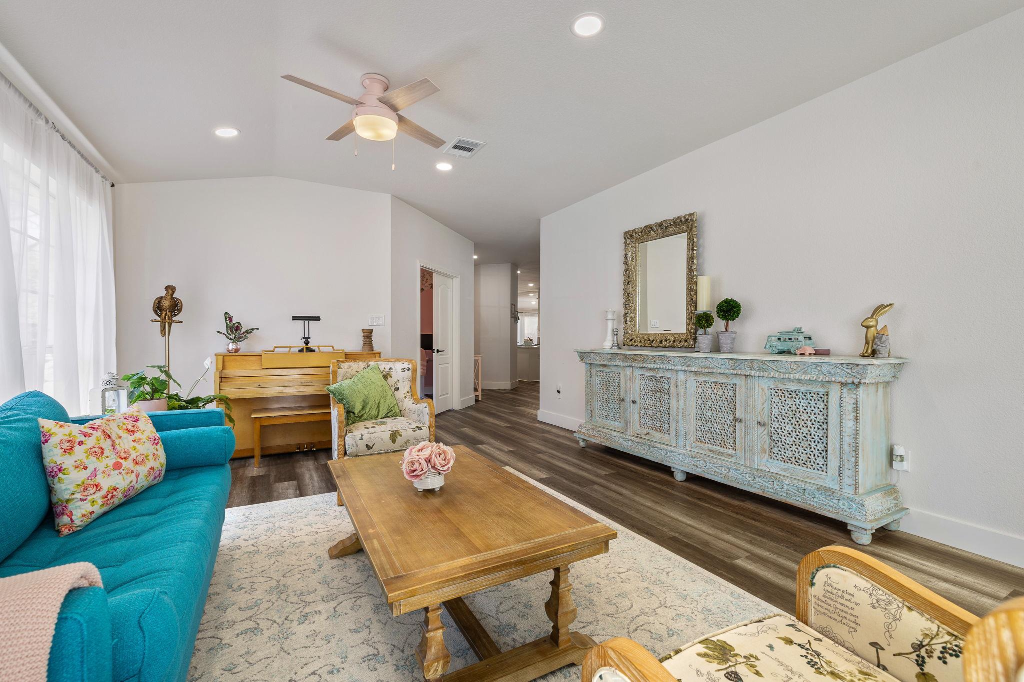 1203 Stepp Bnd Property Photo 5