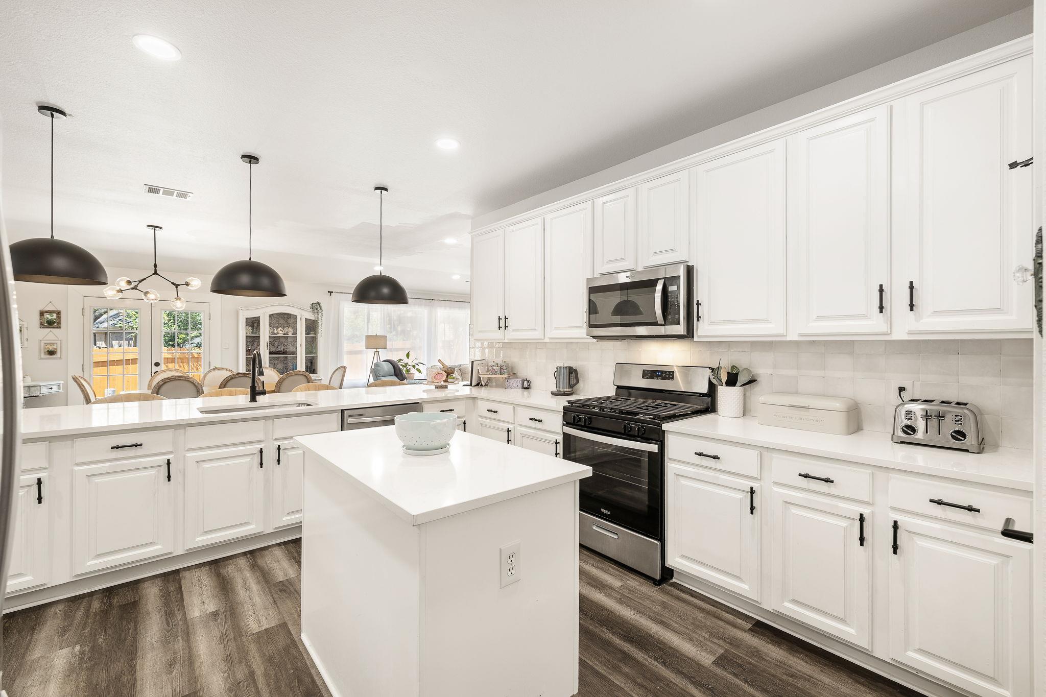 1203 Stepp Bnd Property Photo 6