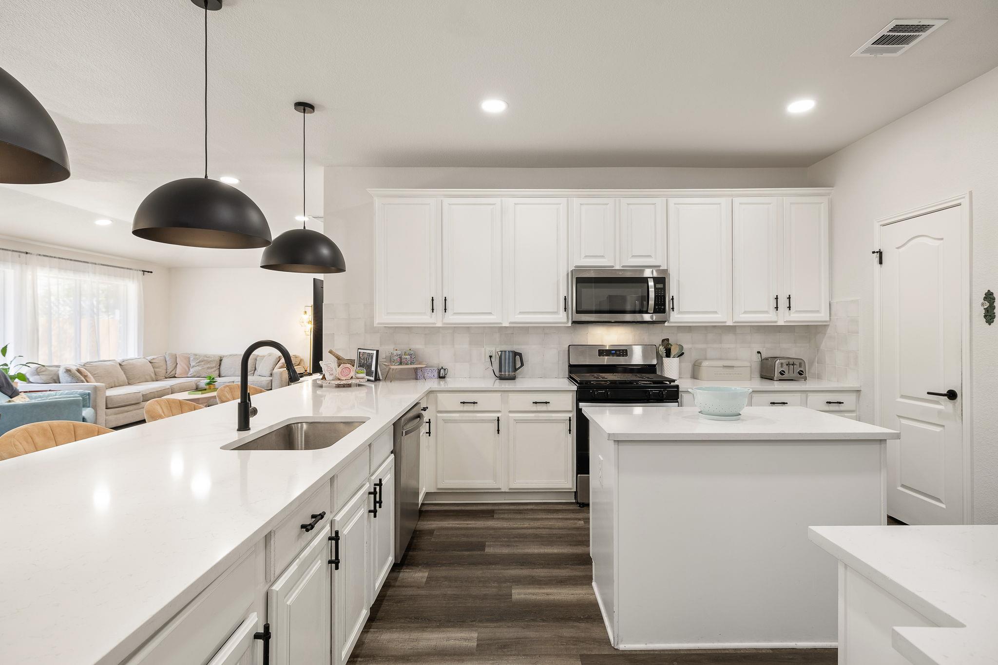1203 Stepp Bnd Property Photo 8