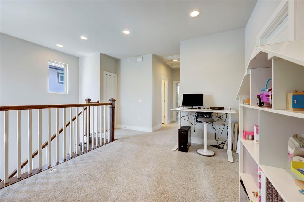 4306 Nitschke St Property Photo 26