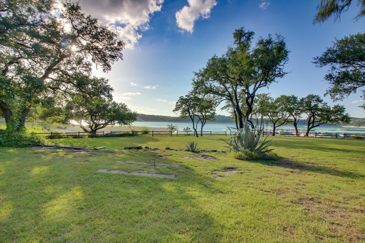 5520 W Beach Cir Property Photo 1