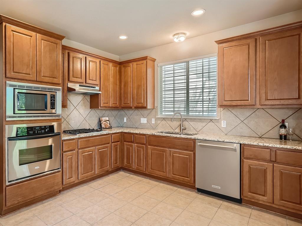 7901 Southwest Pkwy 22 Property Photo 6