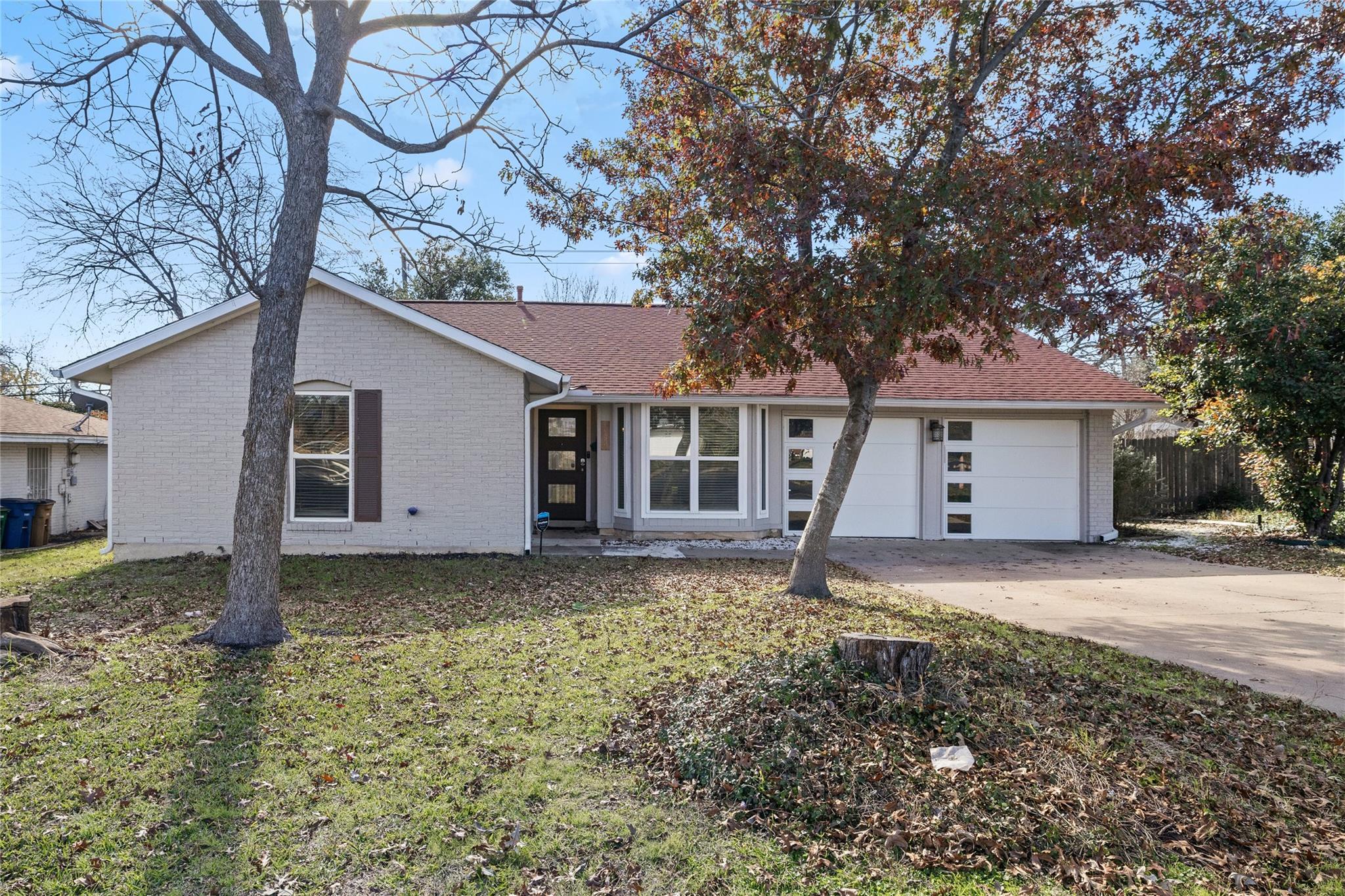 1505 Westbury Trl Property Photo 2