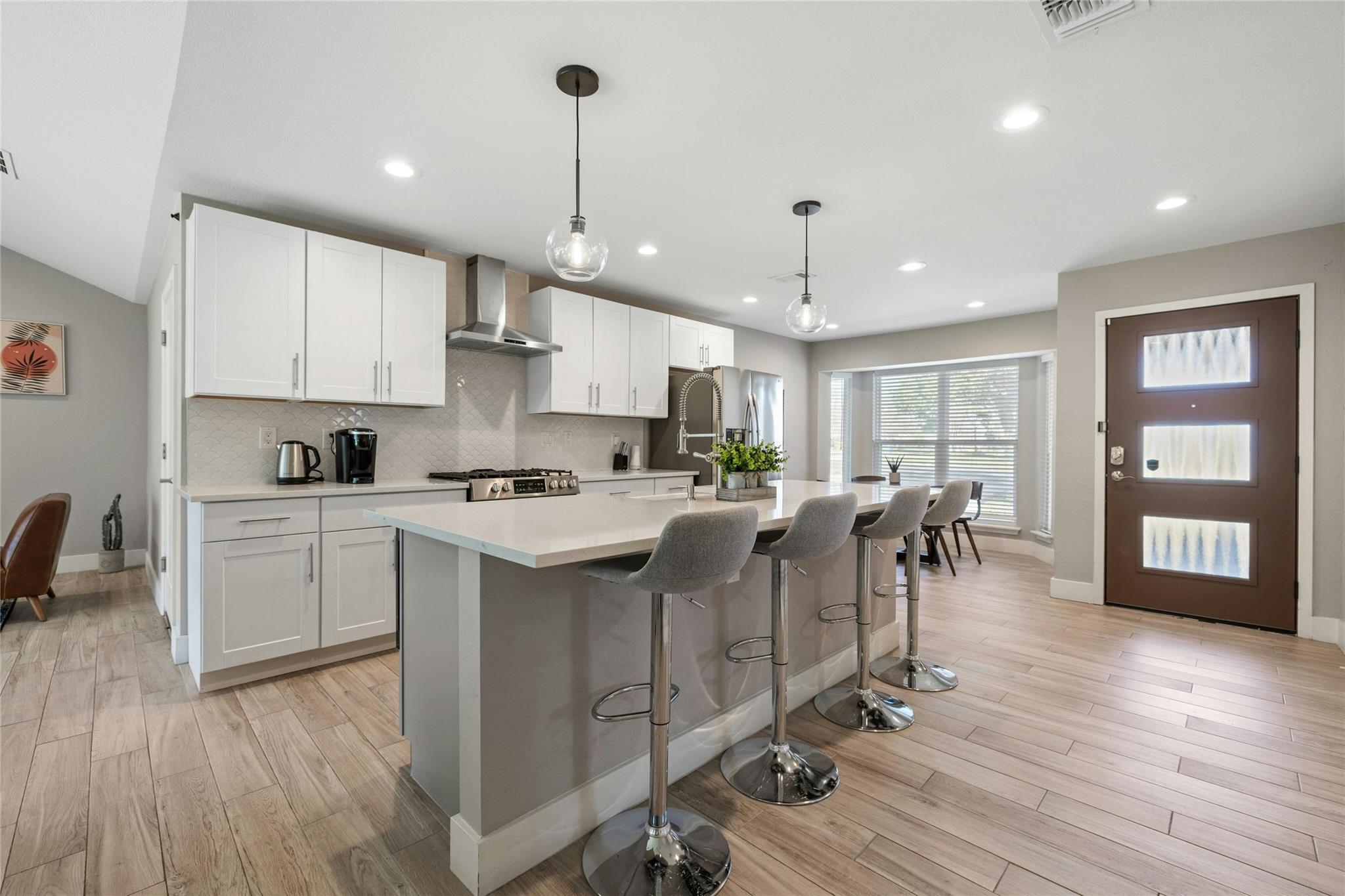 1505 Westbury Trl Property Photo 3