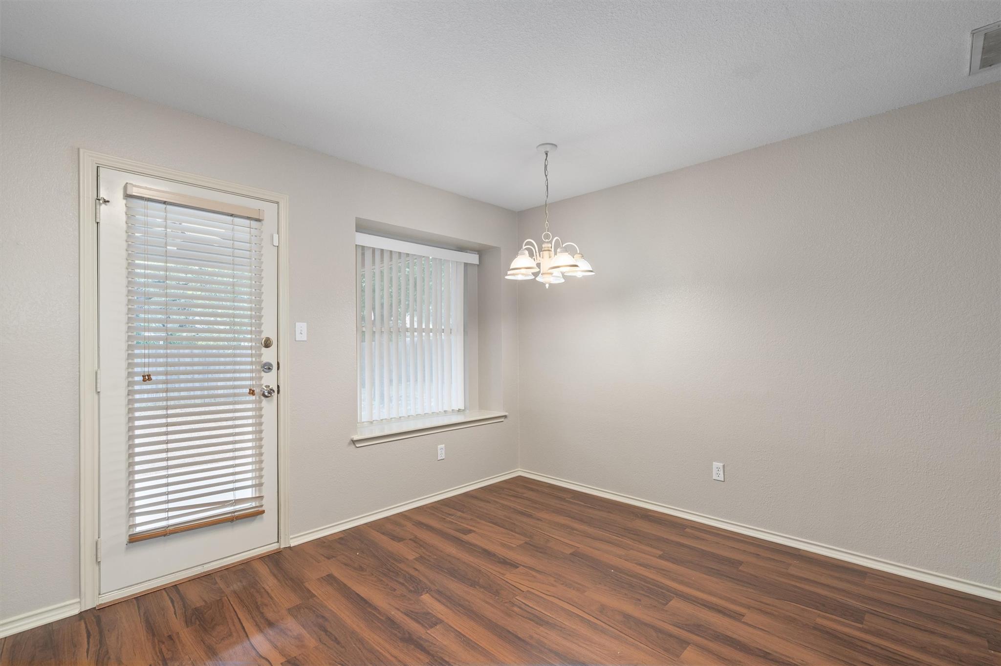 3454 Flowstone Ln Property Photo 8