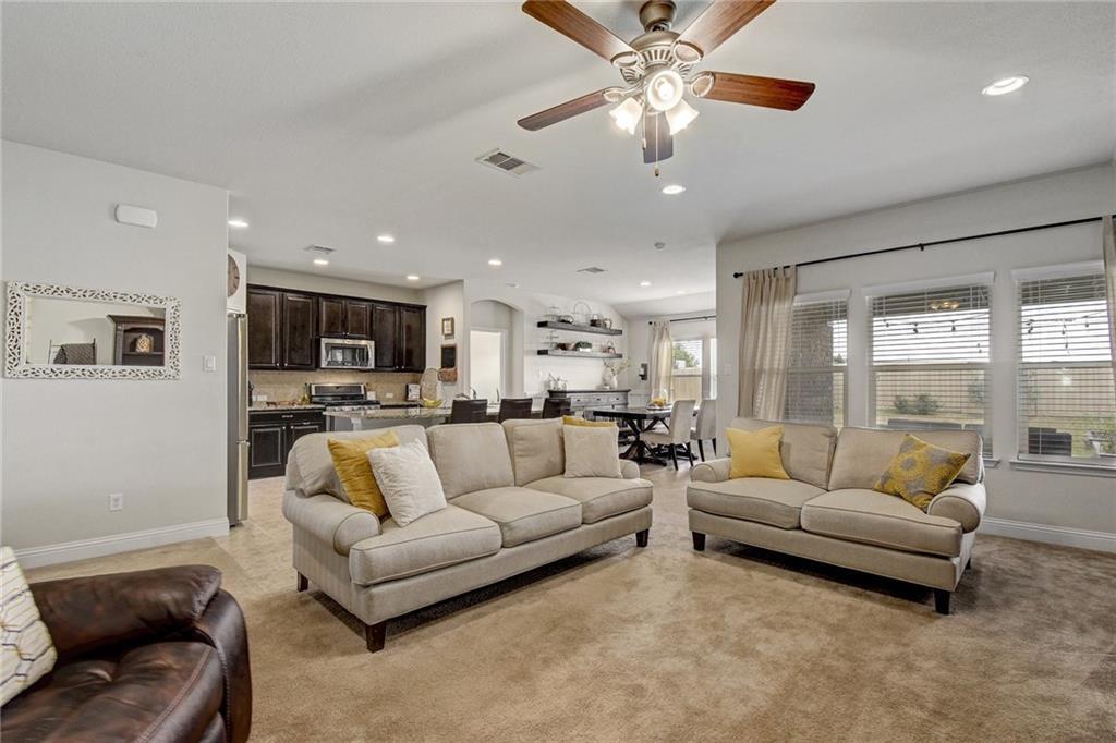 3641 Esperanza Dr Property Photo 4