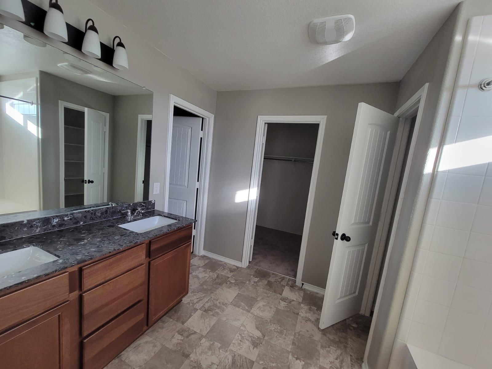 429 Unforgiven Ln Property Photo 16