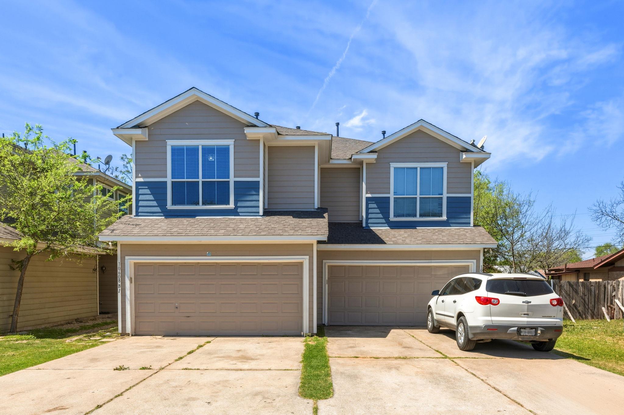 10608 Plains Trl #b Property Photo 4