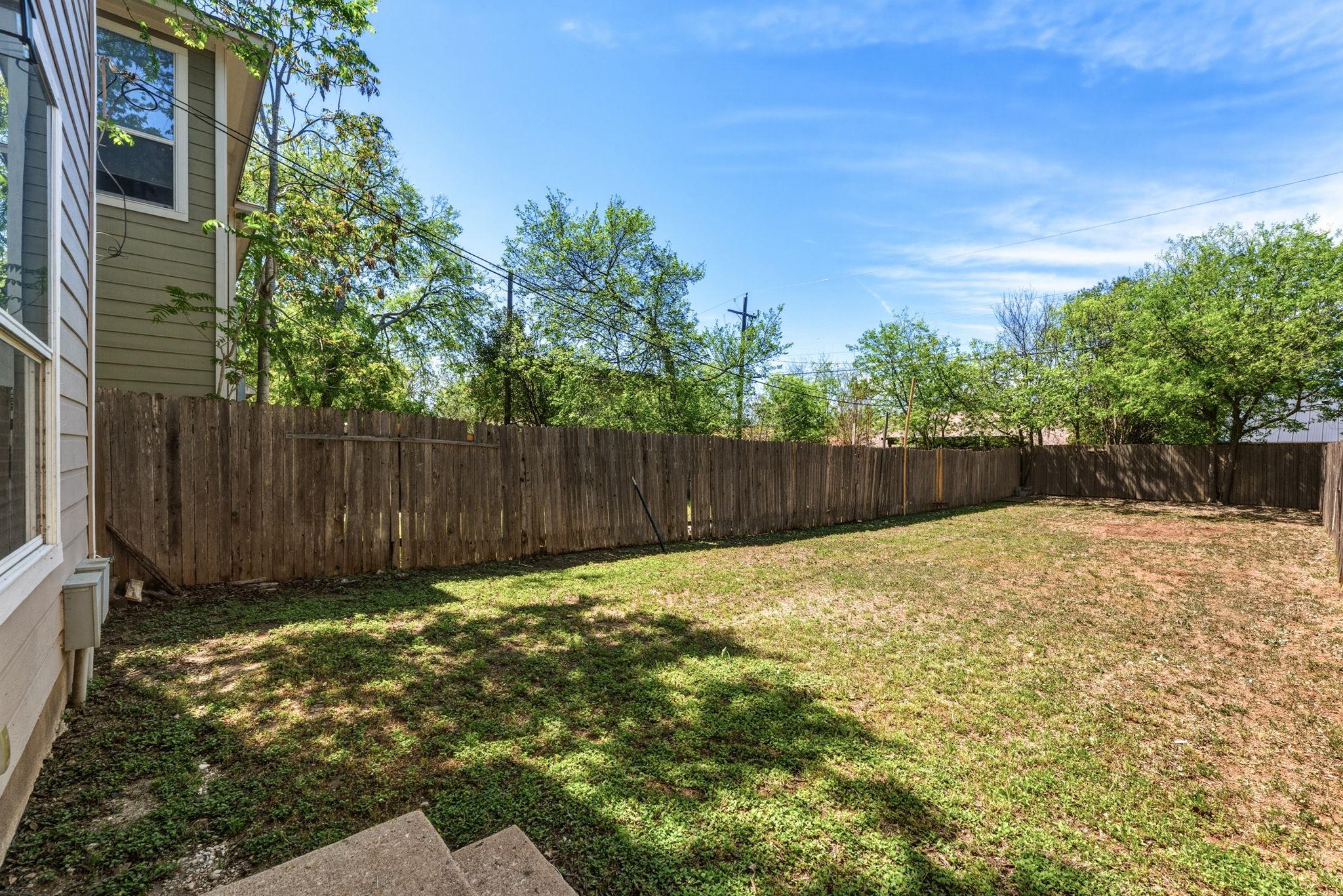10608 Plains Trl #b Property Photo 34