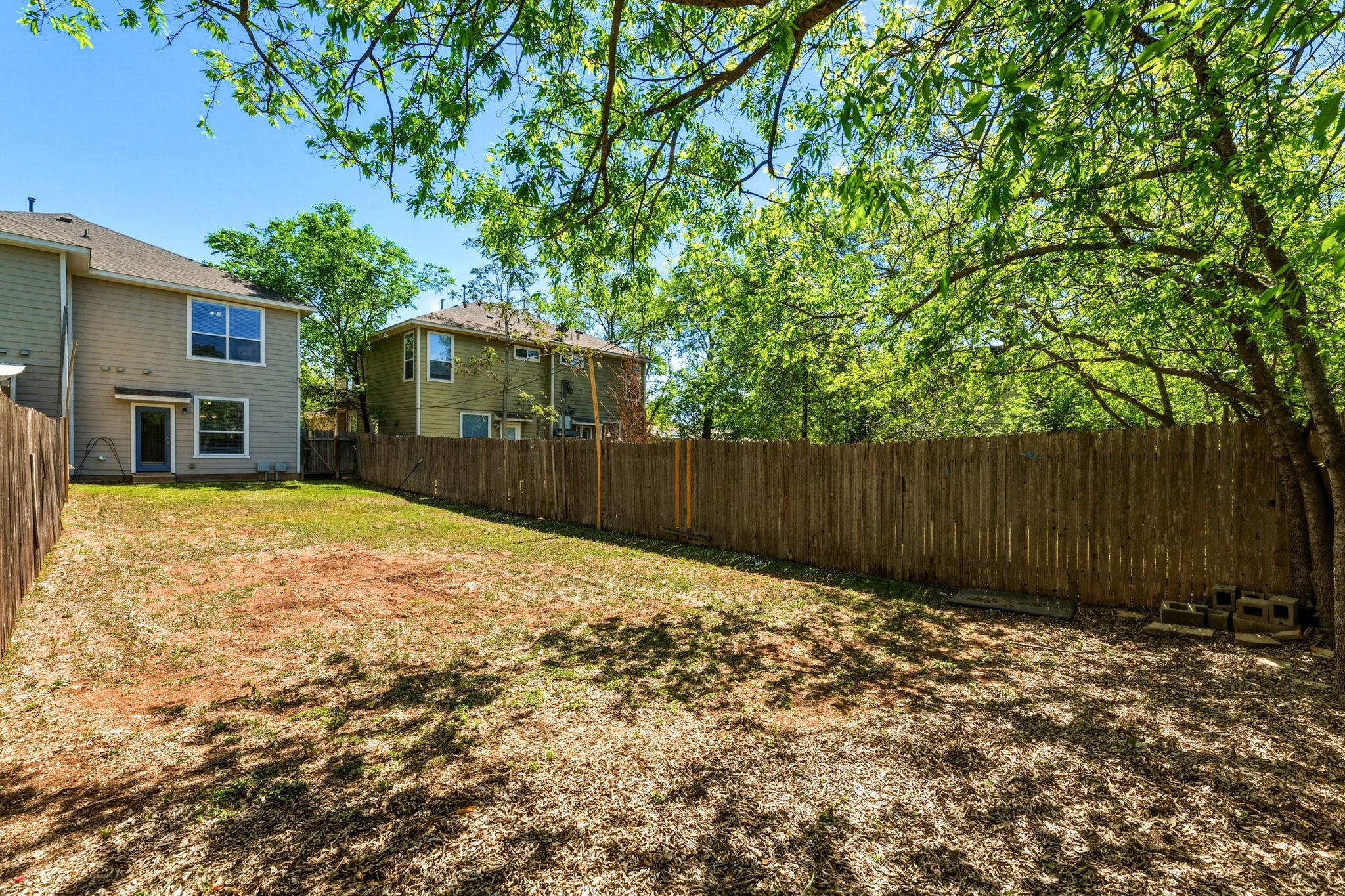 10608 Plains Trl #b Property Photo 38