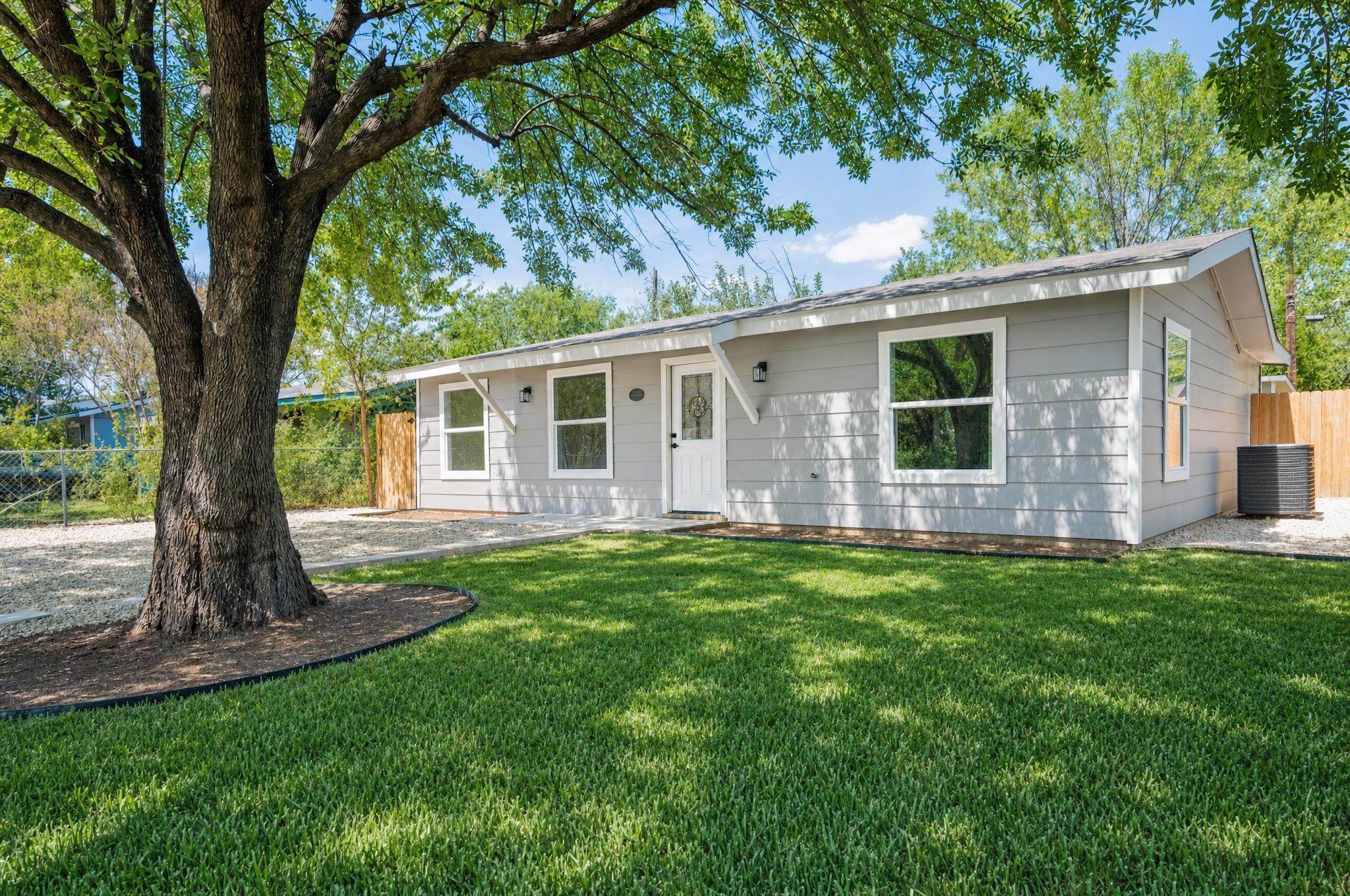 6706 Cruz St Property Photo 1