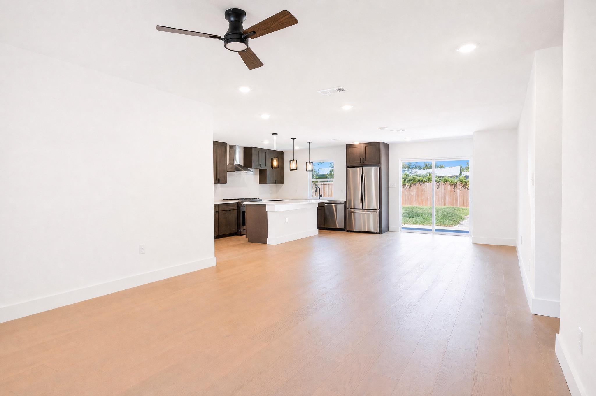 6706 Cruz St Property Photo 2