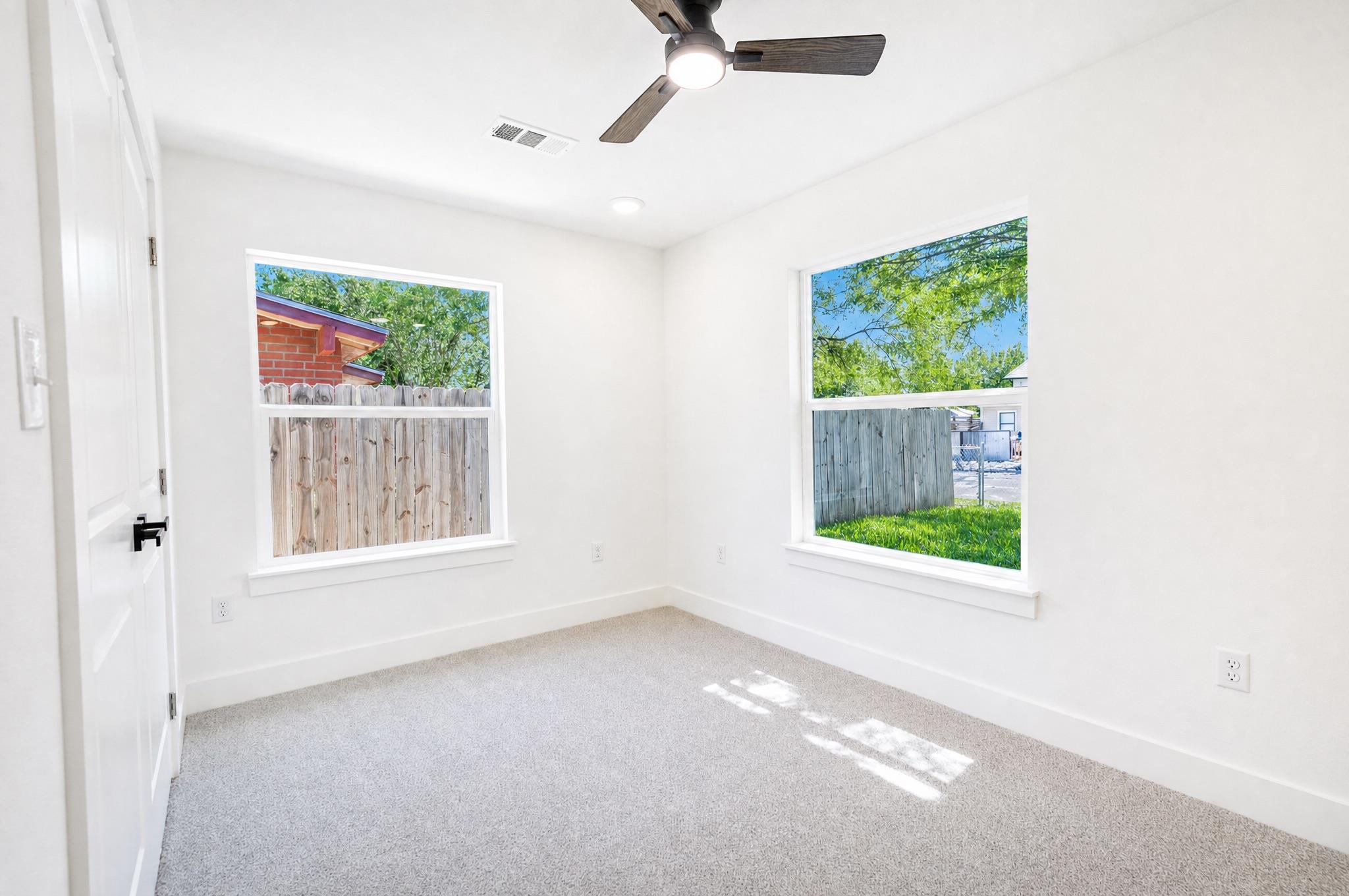 6706 Cruz St Property Photo 8