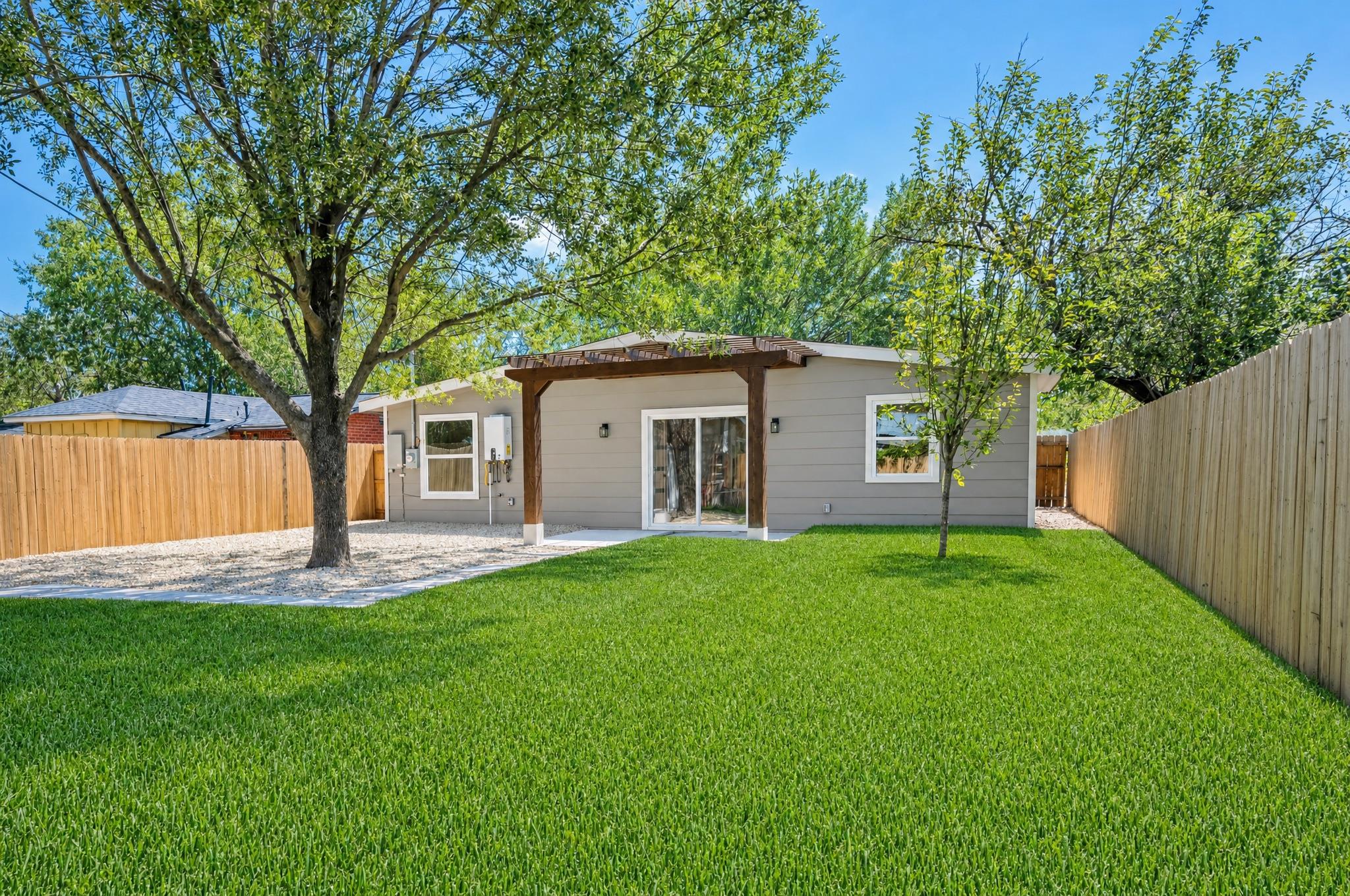 6706 Cruz St Property Photo 14