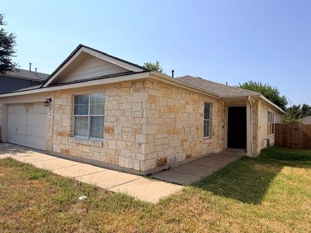 18421 Crestwind Cv Property Photo 3