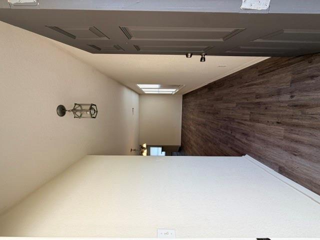 18421 Crestwind Cv Property Photo 4
