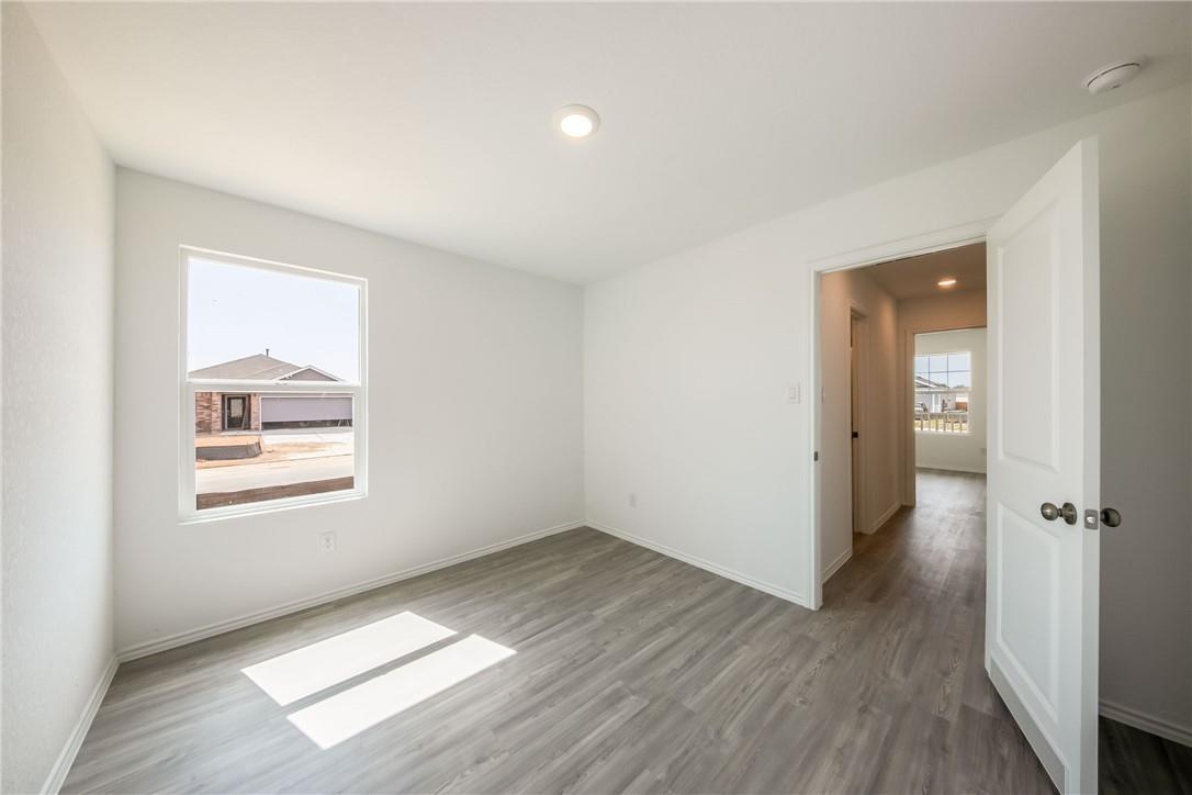 2867 Rosefinch St Property Photo 16