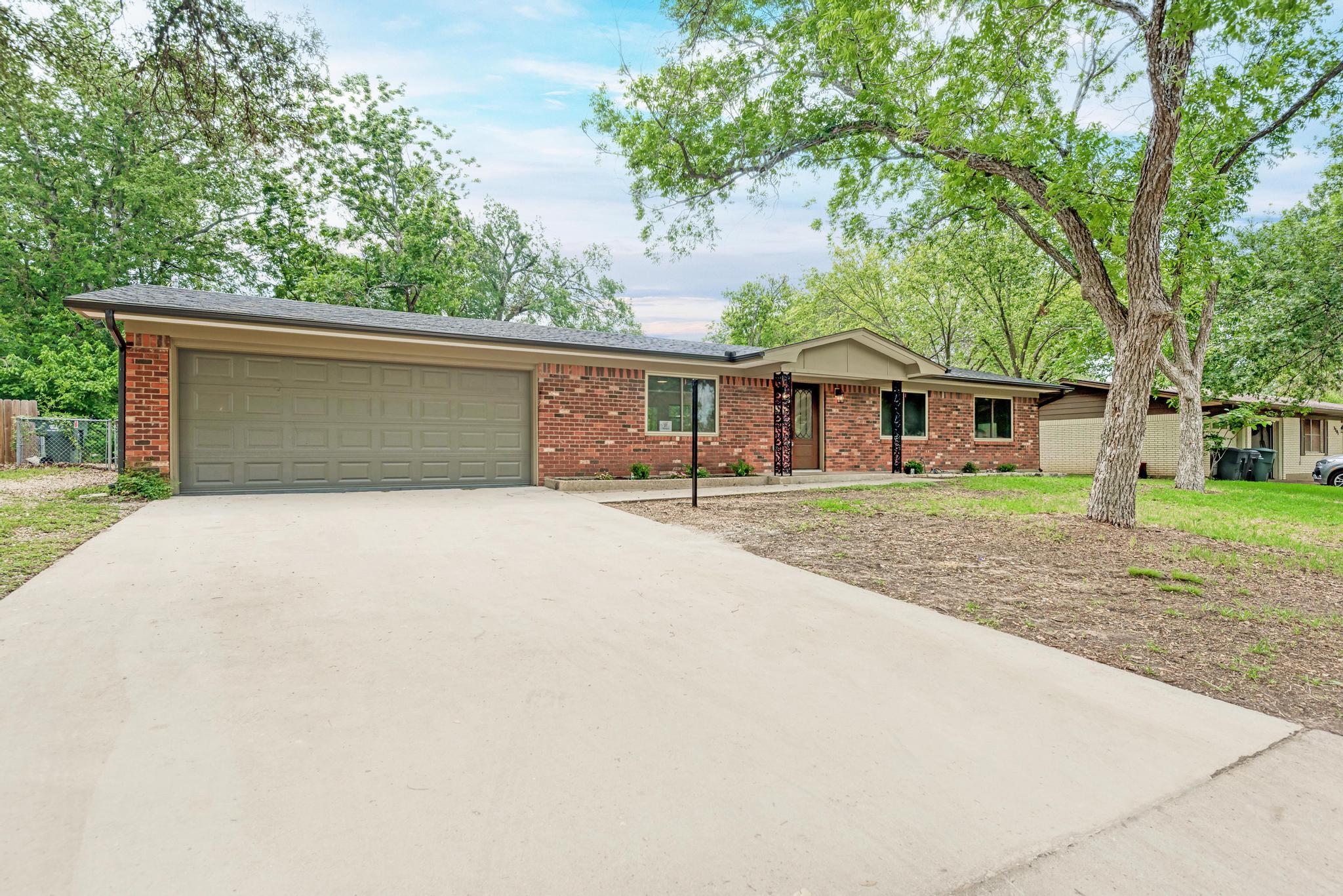3109 Anacacho Dr Property Photo 1