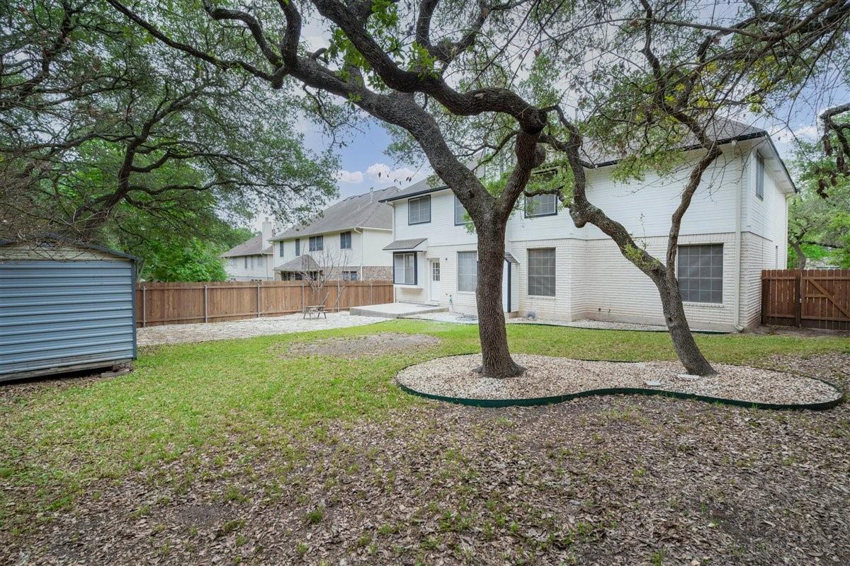 6316 Poncha Pass Property Photo 32