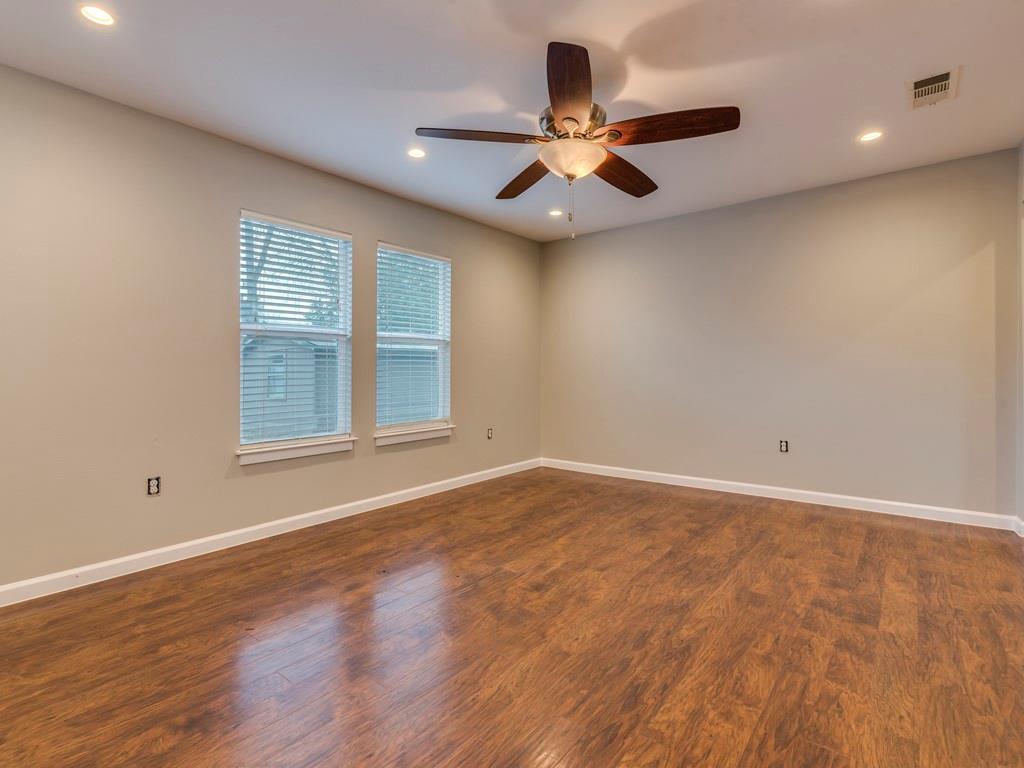 4412 Gillis St B Property Photo 6