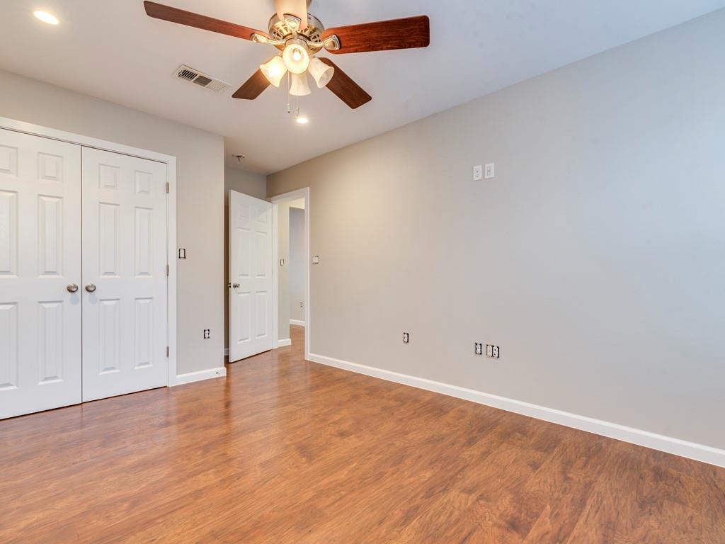 4412 Gillis St B Property Photo 16