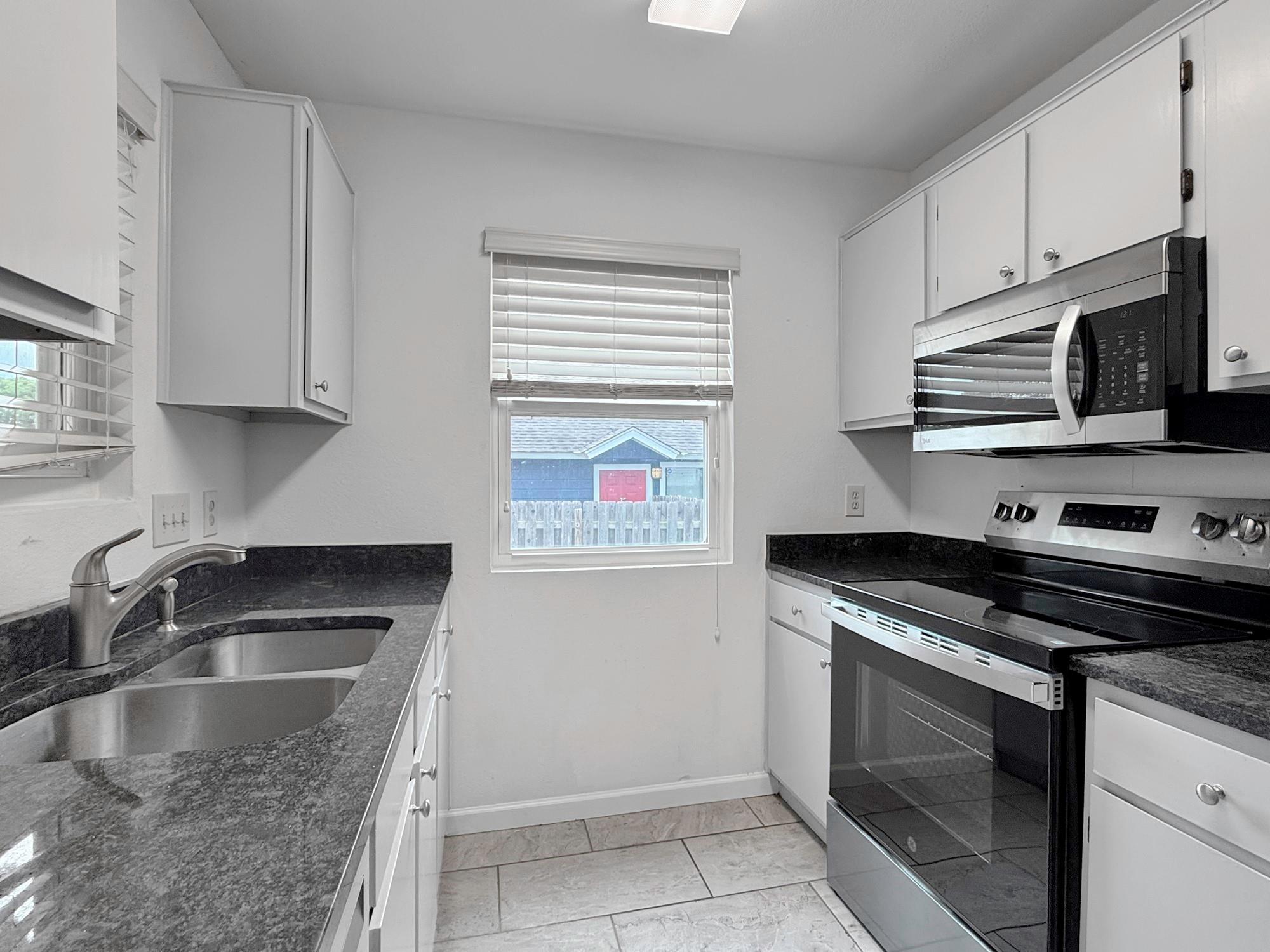 403 Fantail Loop #a Property Photo 10