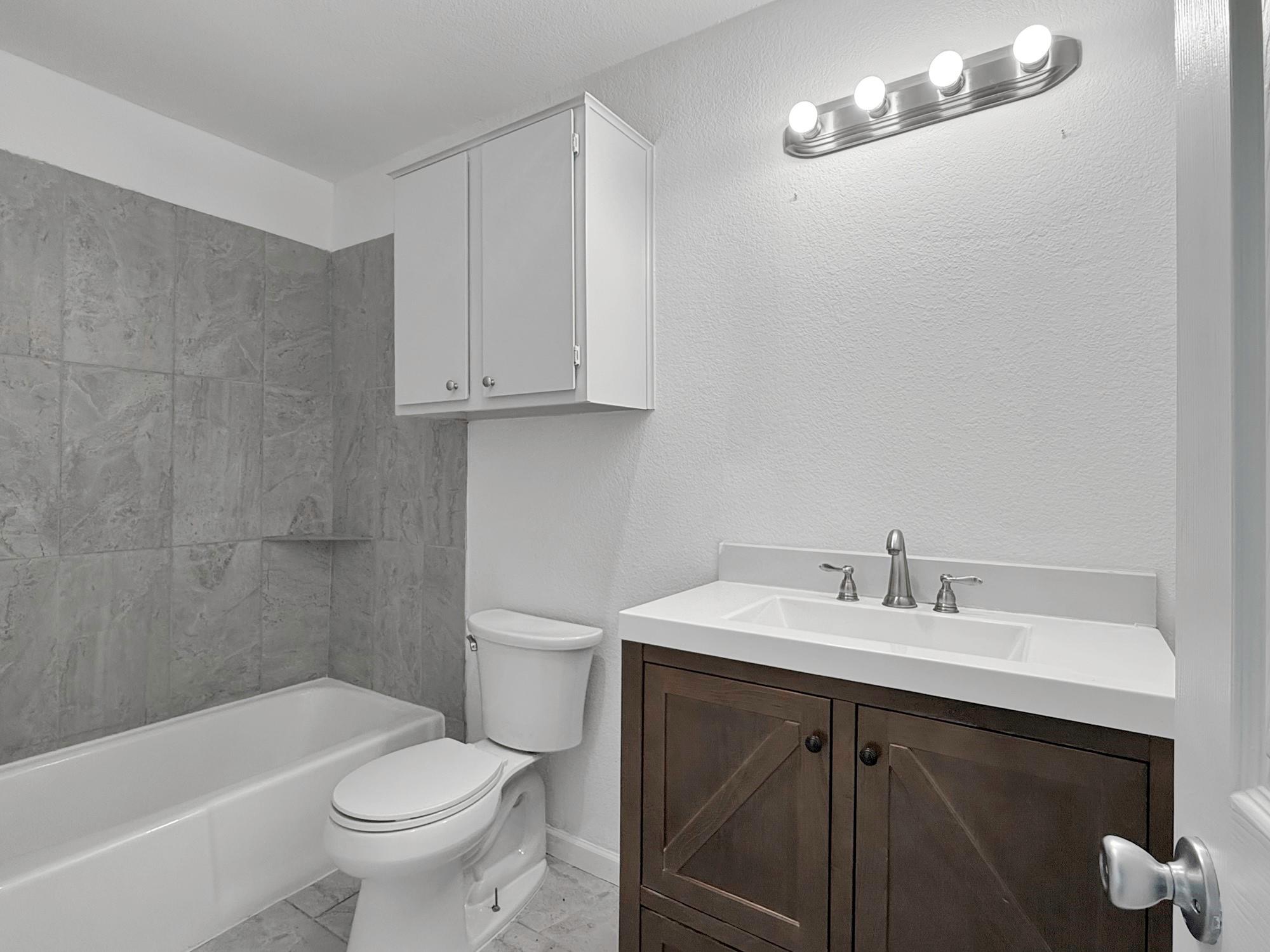 403 Fantail Loop #a Property Photo 16