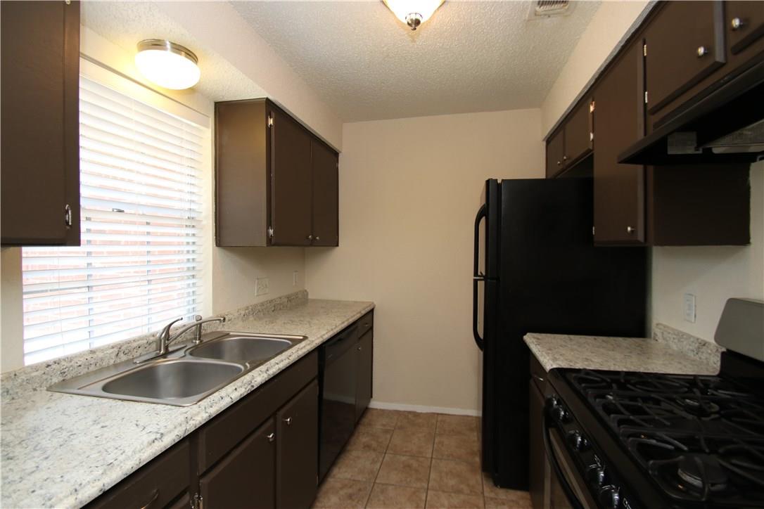 7017 Crosswood Dr Property Photo 5