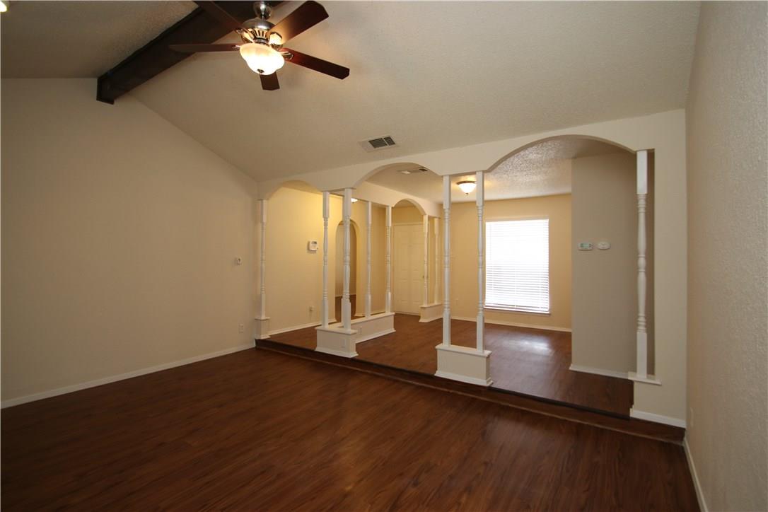 7017 Crosswood Dr Property Photo 7