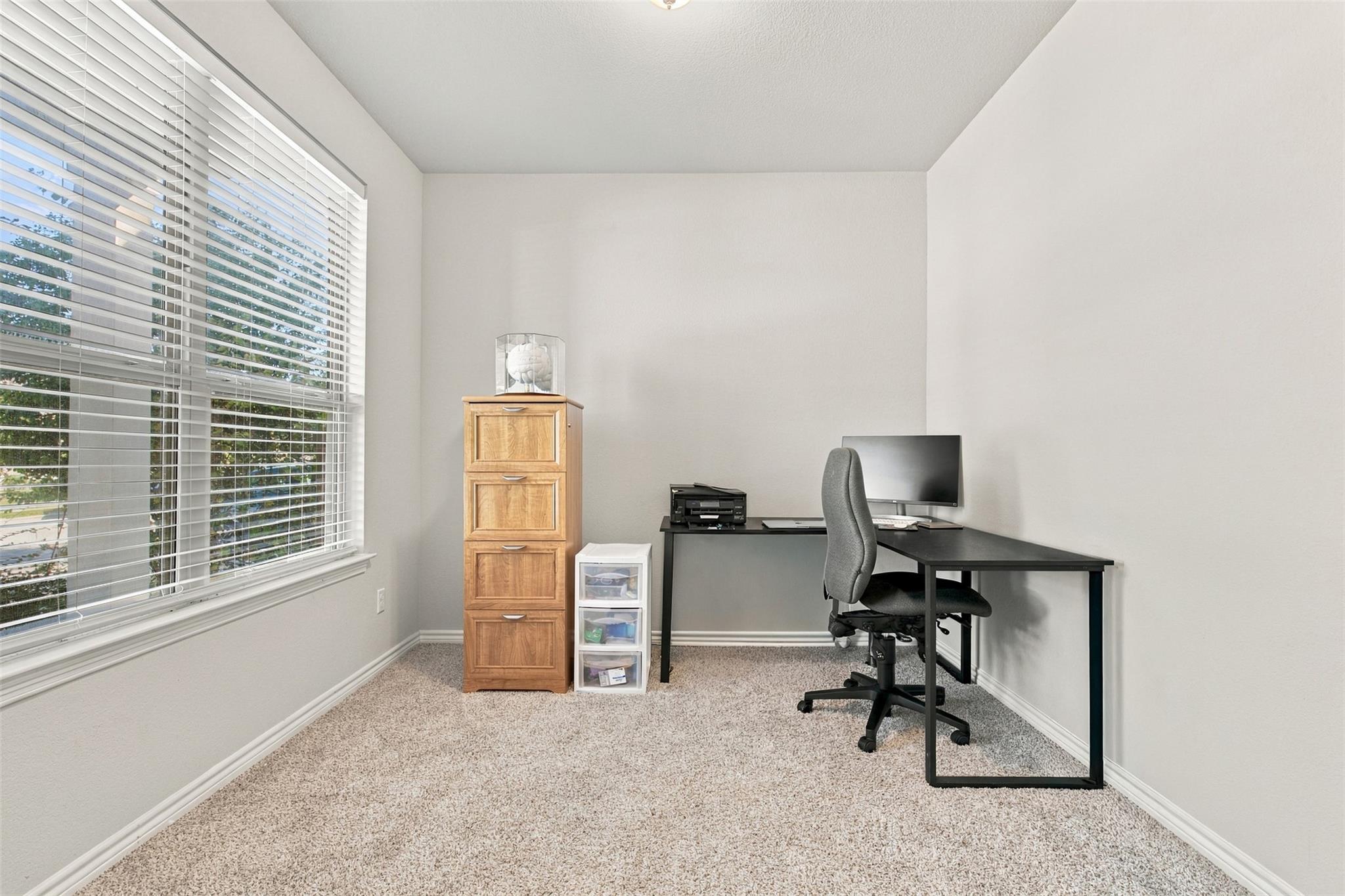 1144 Waterfall Ave Property Photo 6