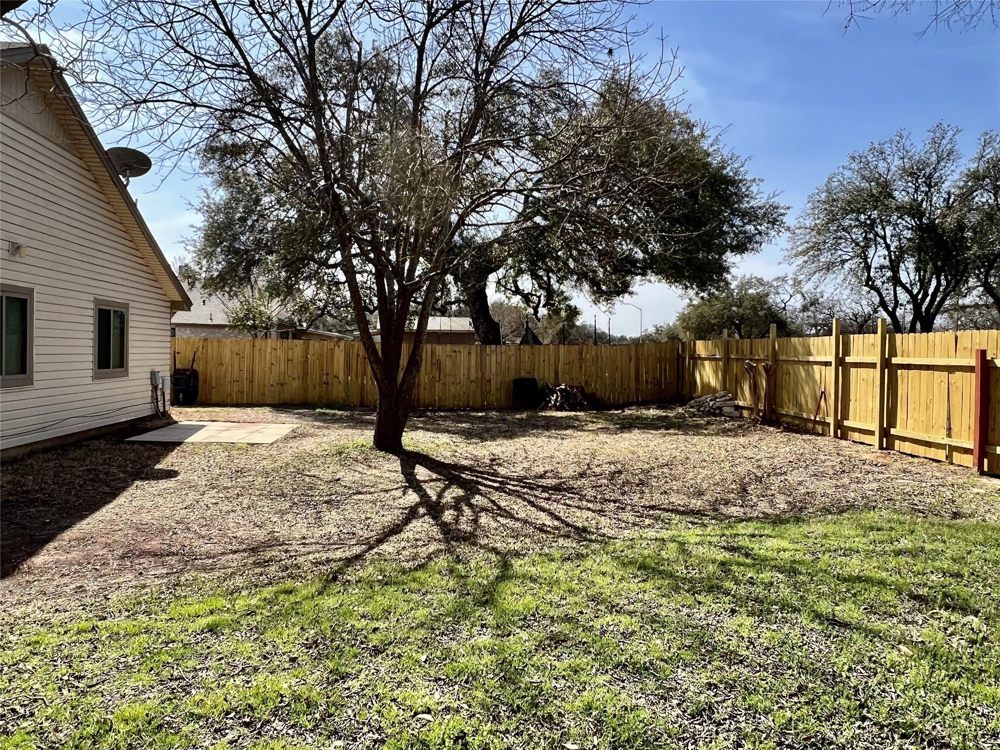 1101 Forest Oaks Path Property Photo 18