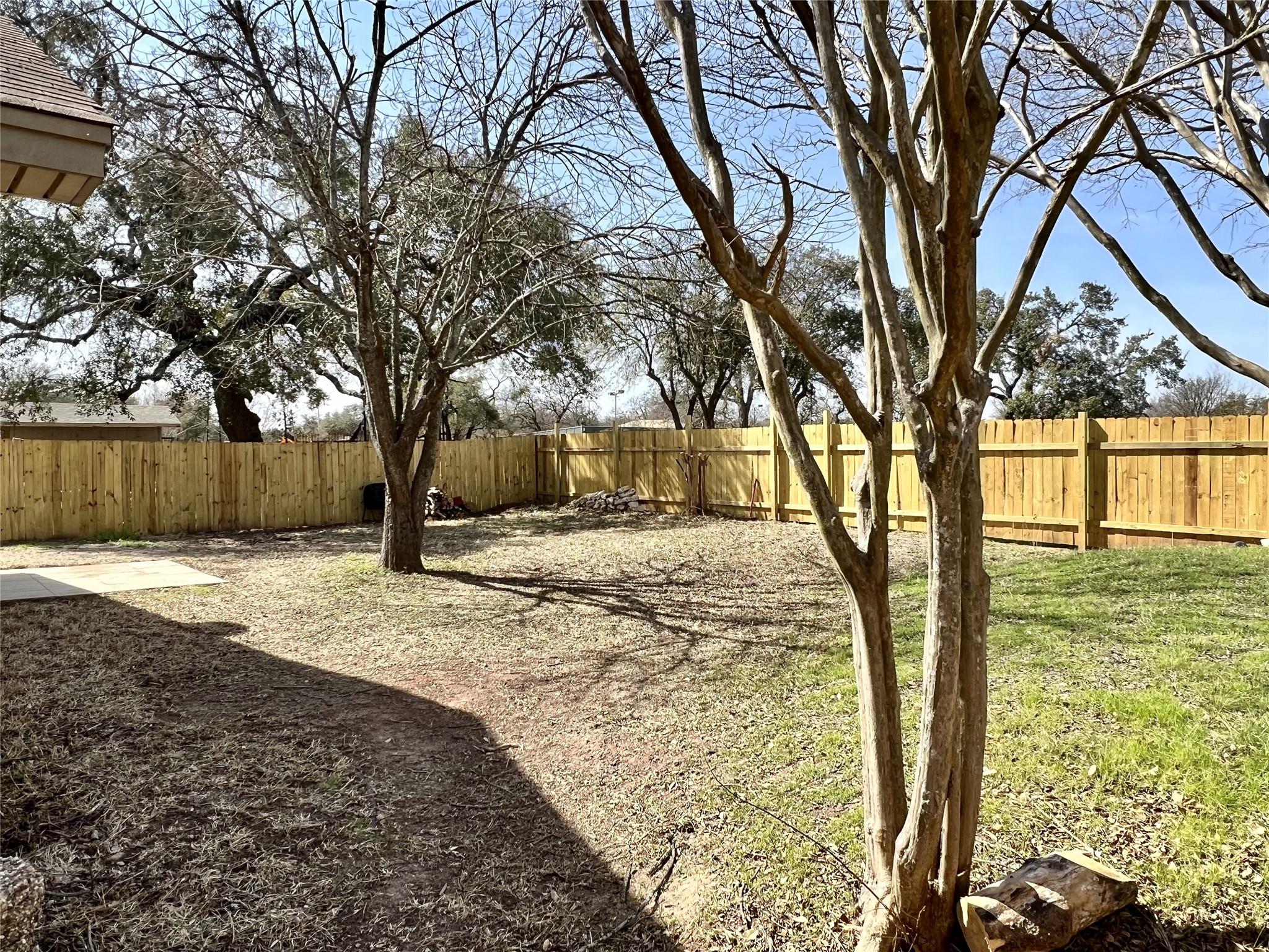 1101 Forest Oaks Path Property Photo 19
