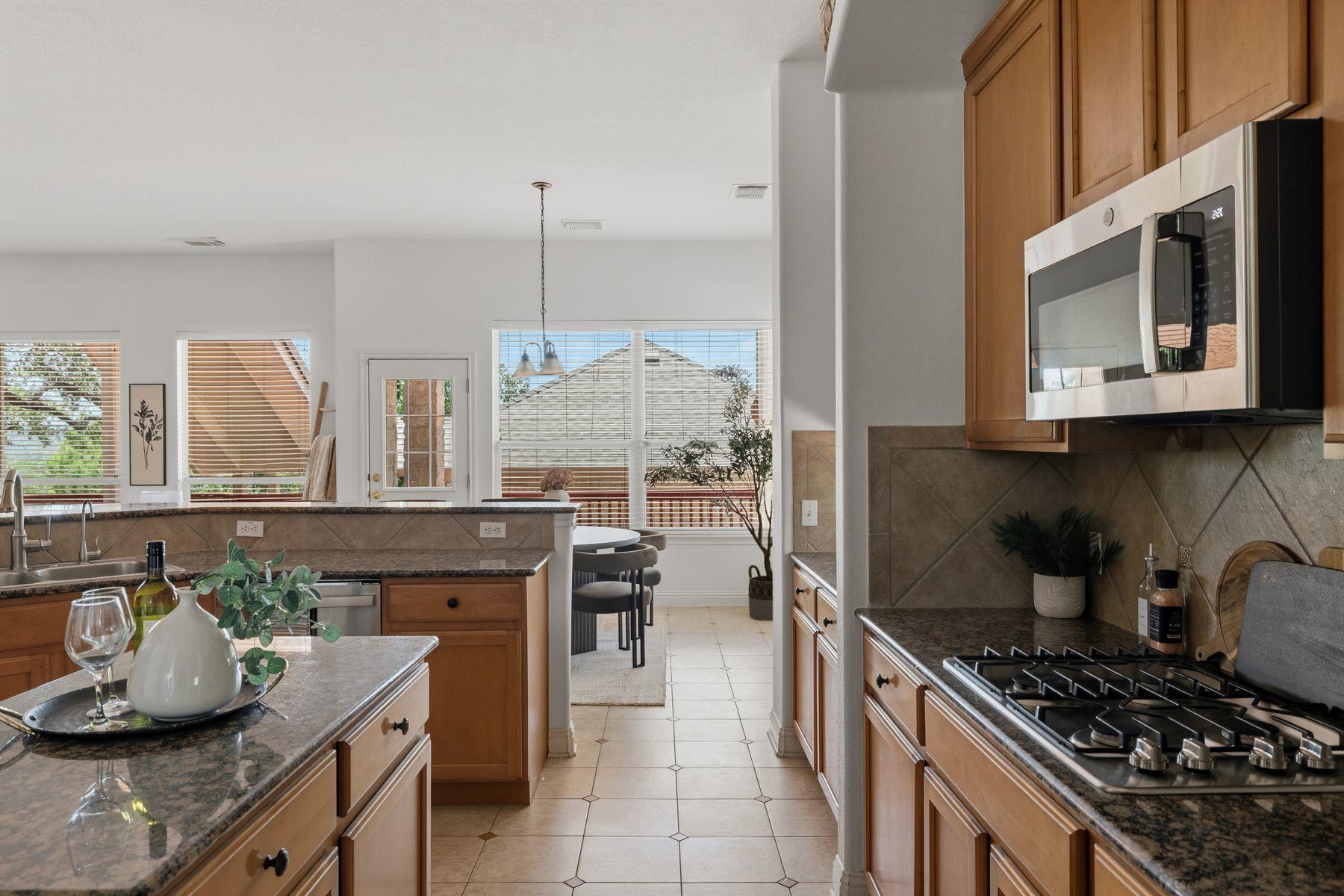 6623 Yaupon Dr Property Photo 8