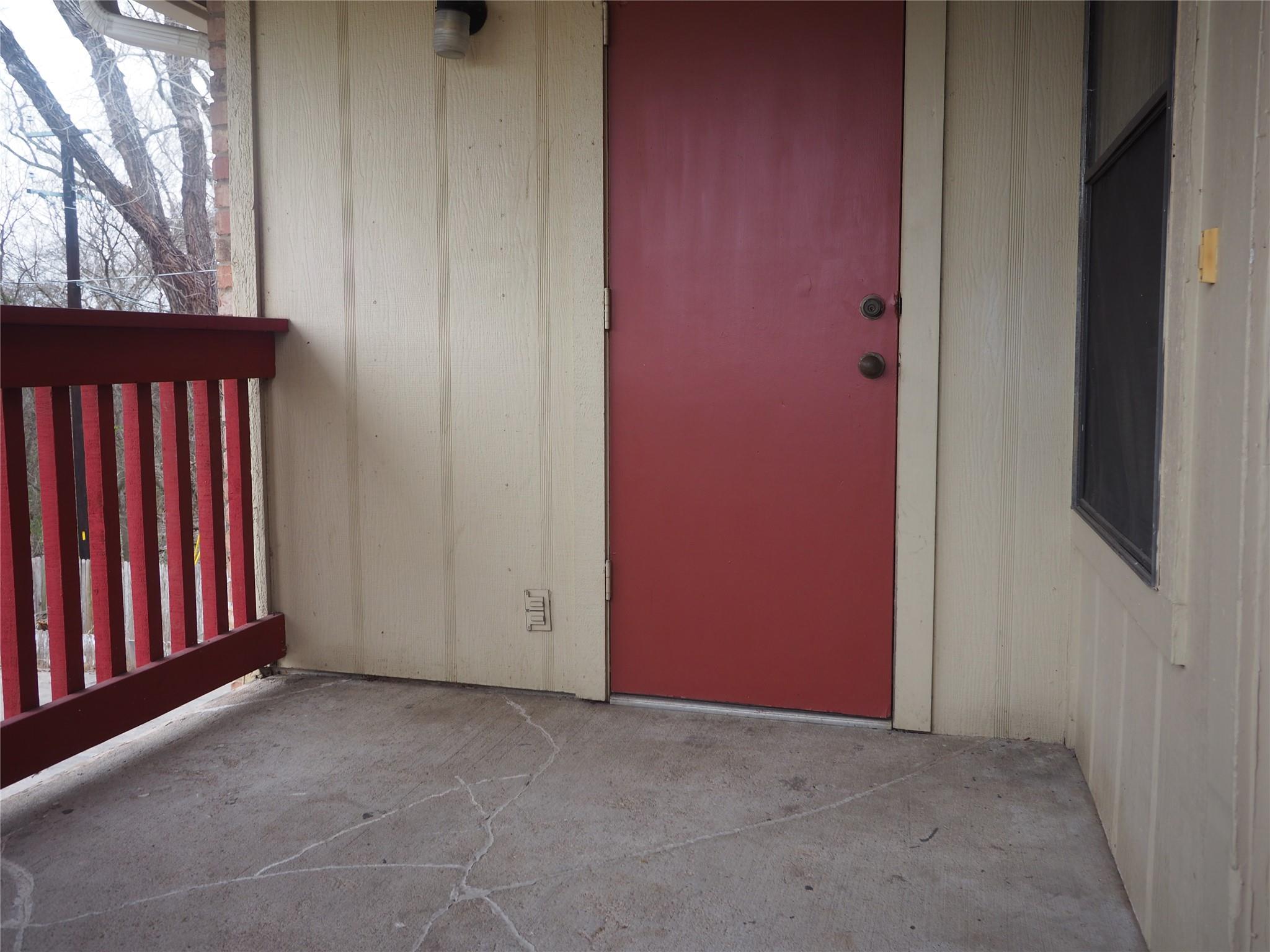 11300 Nicole Cv Property Photo 3
