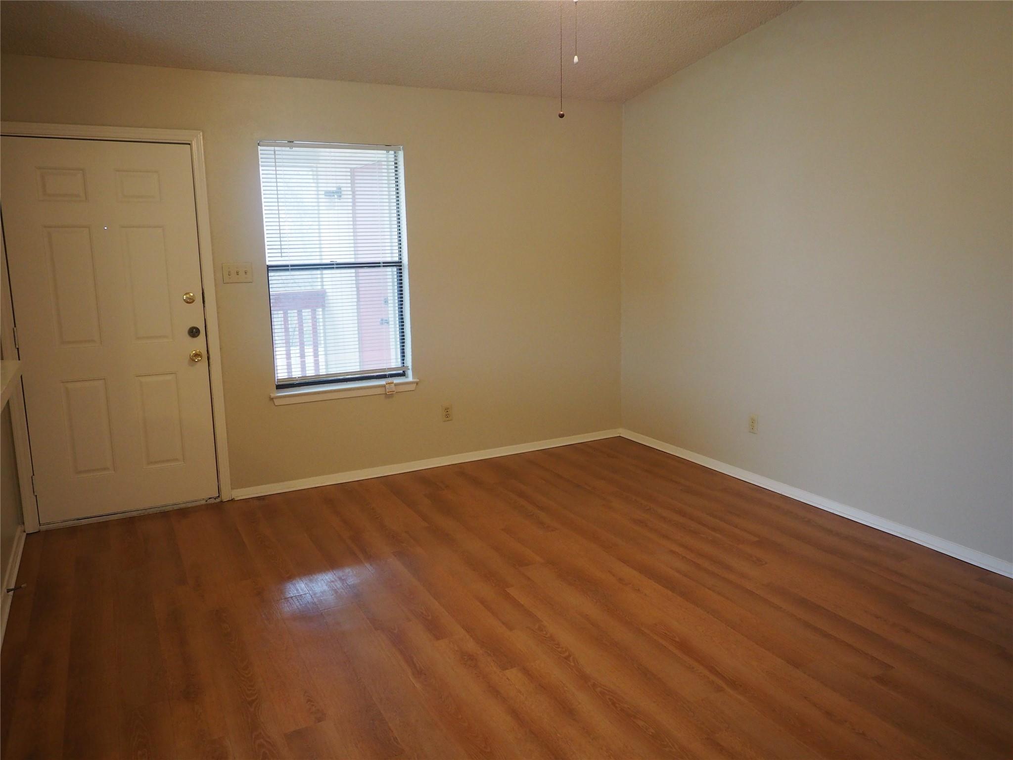 11300 Nicole Cv Property Photo 4
