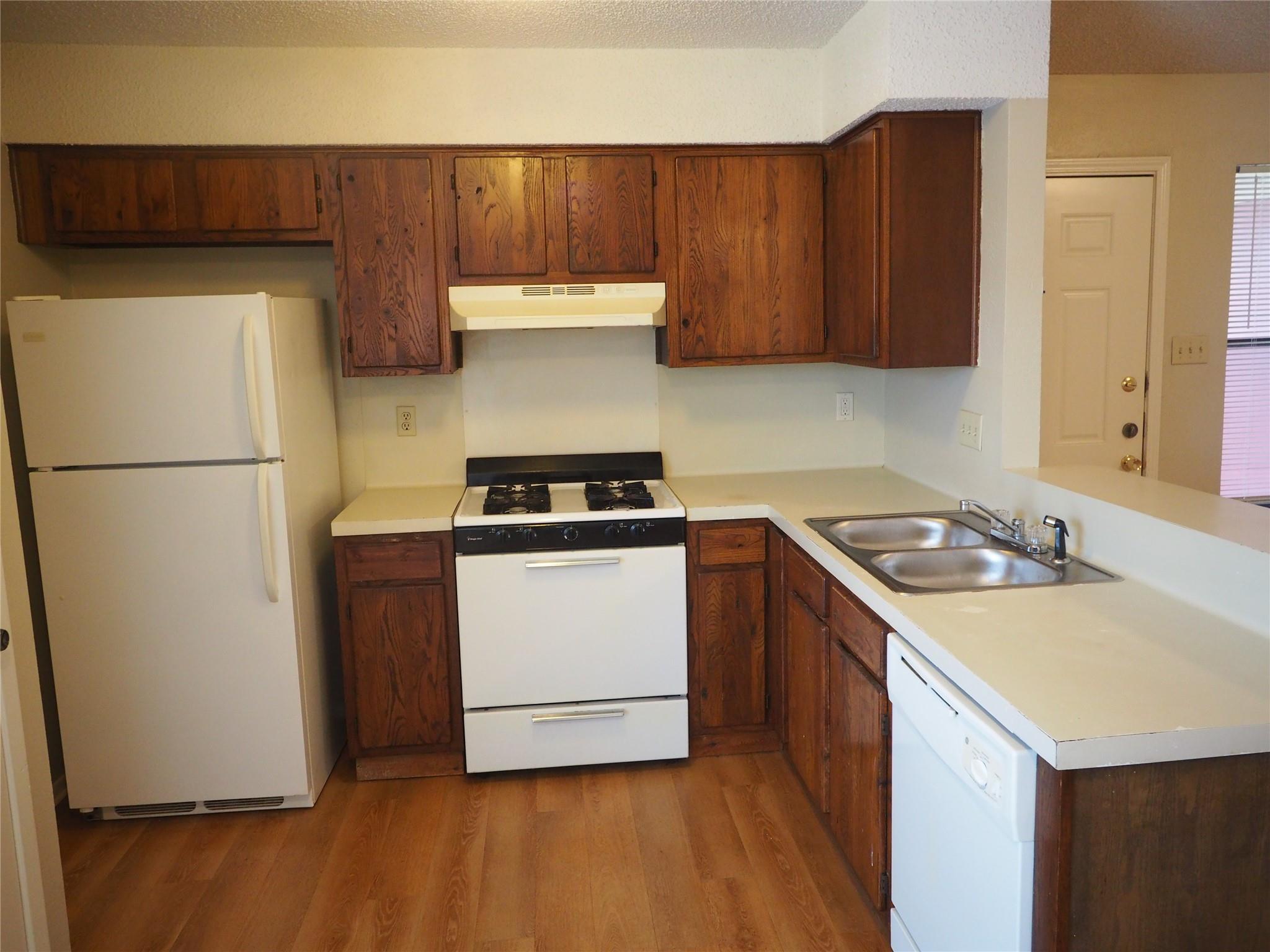 11300 Nicole Cv Property Photo 6