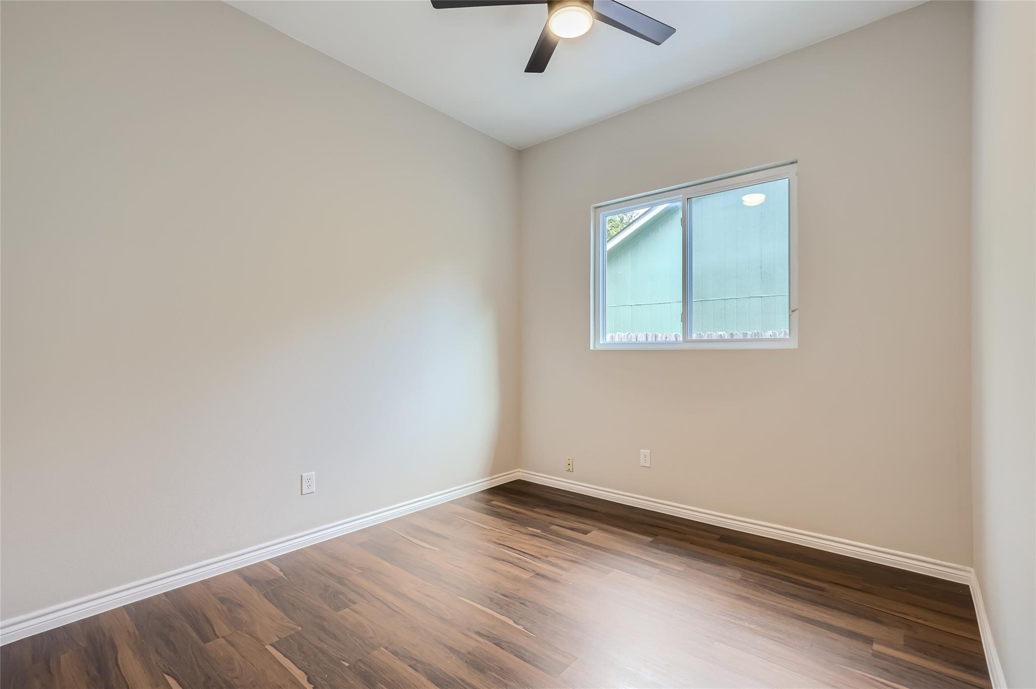14606 Town Hill Dr Property Photo 19