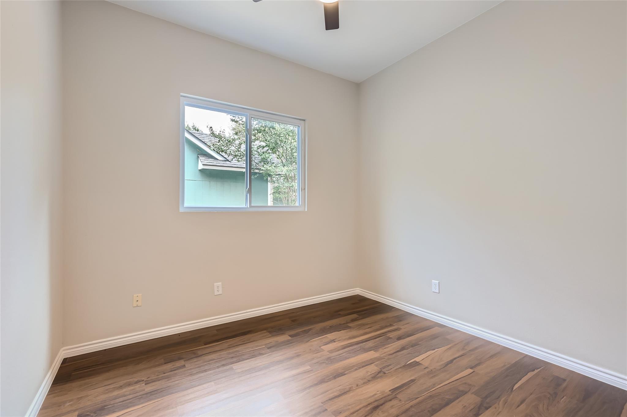 14606 Town Hill Dr Property Photo 21