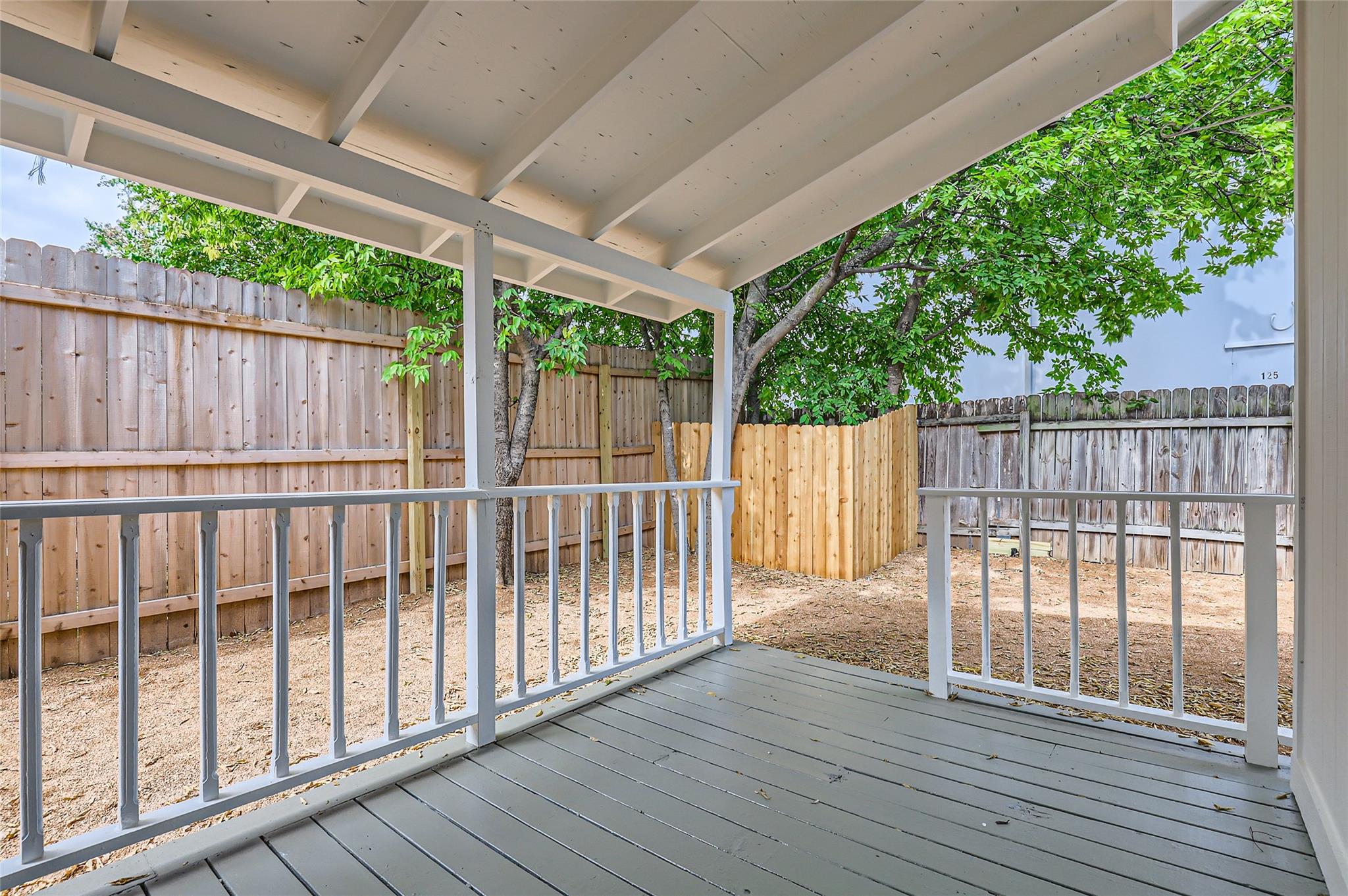 14606 Town Hill Dr Property Photo 26