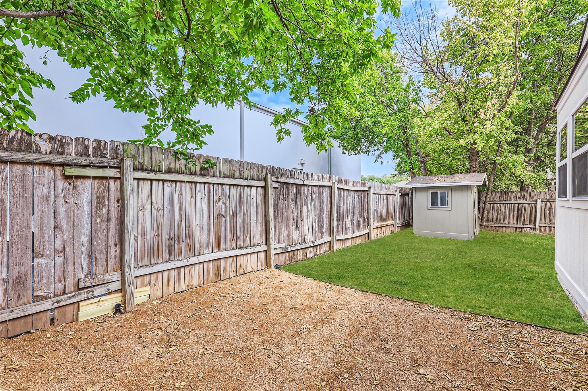 14606 Town Hill Dr Property Photo 27