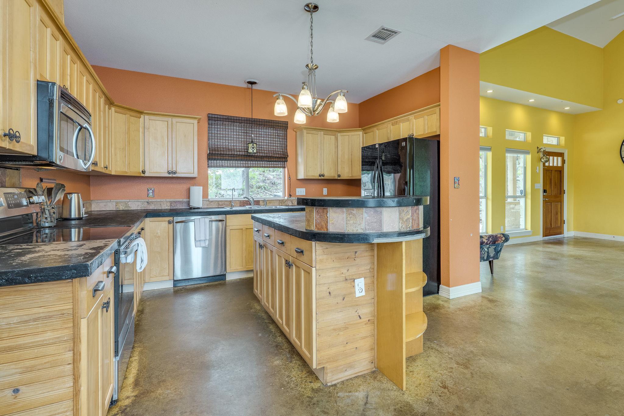 1608 Susan Dr Property Photo 12