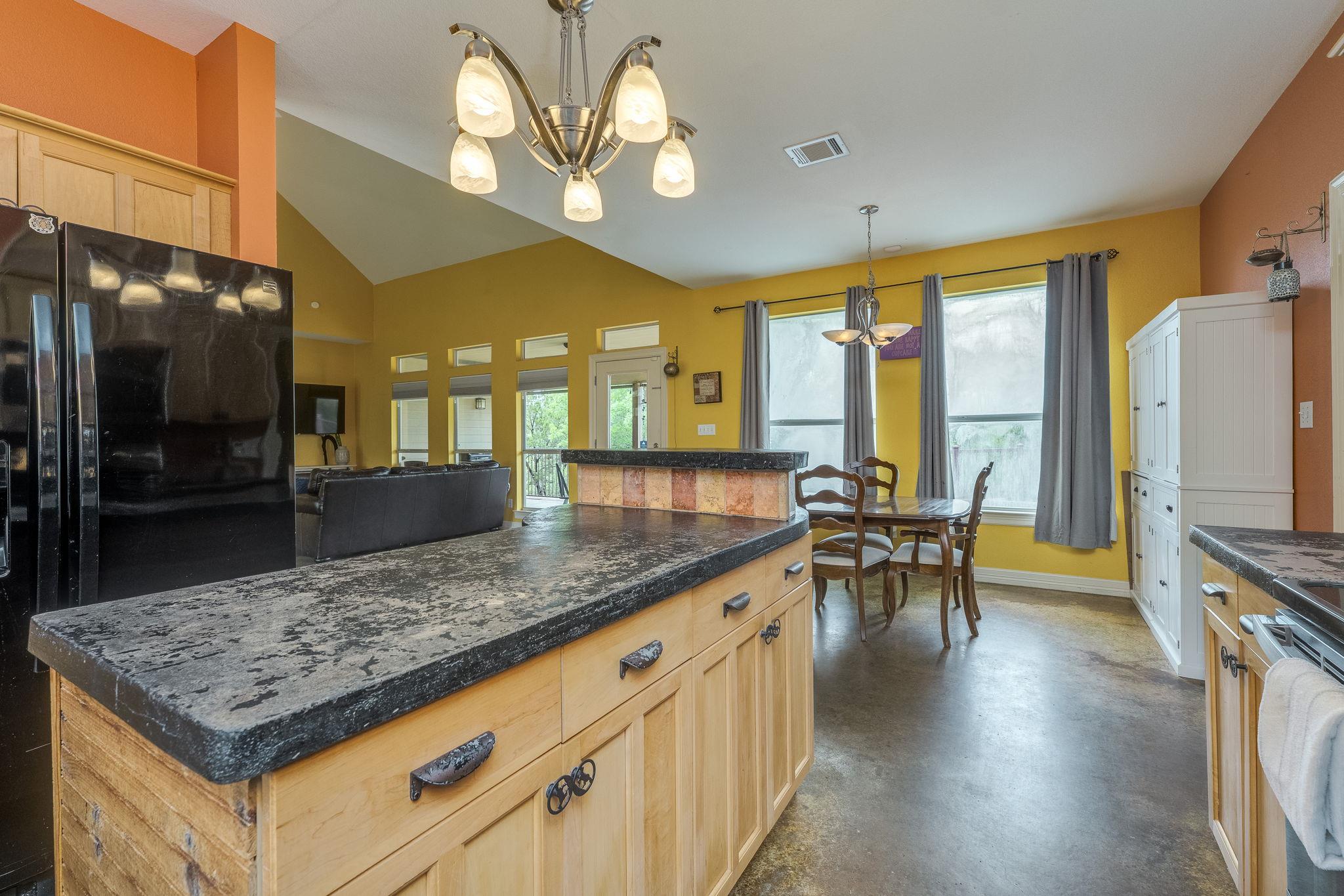 1608 Susan Dr Property Photo 14