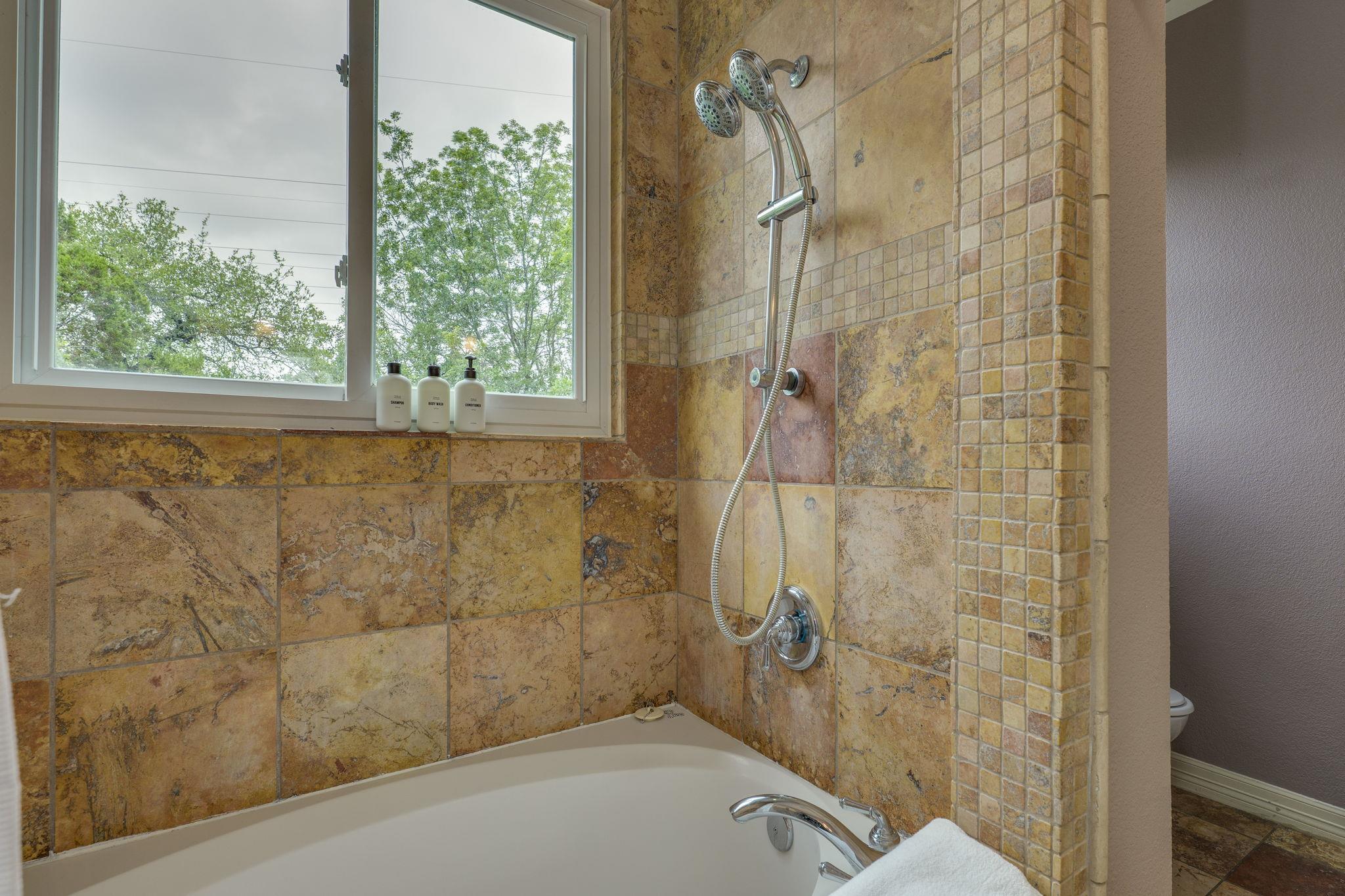 1608 Susan Dr Property Photo 25