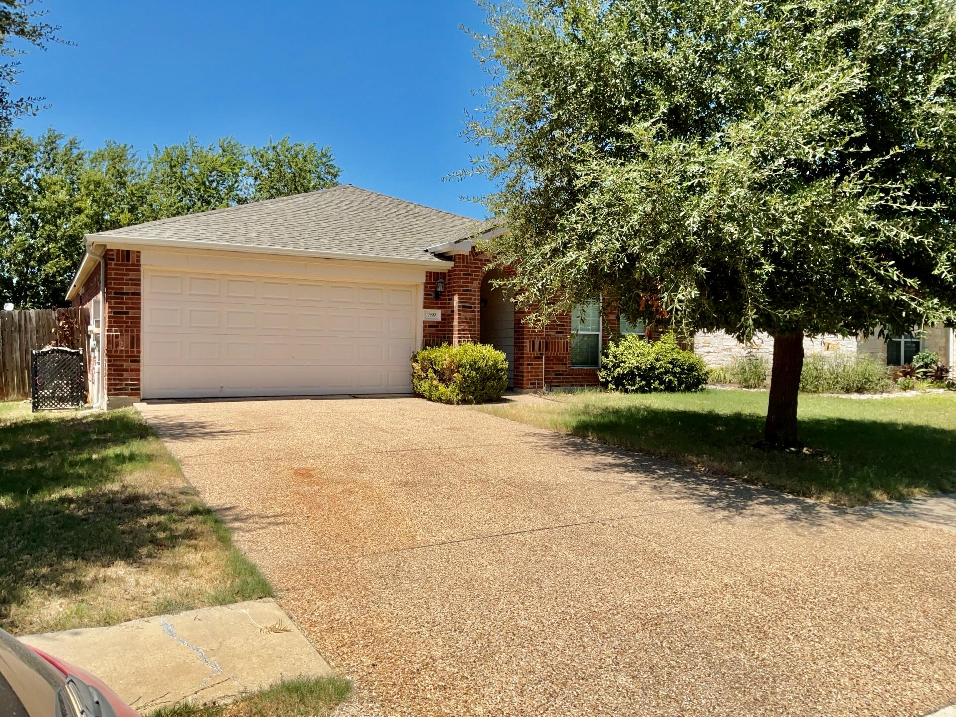 789 Kingfisher Ln Property Photo 1