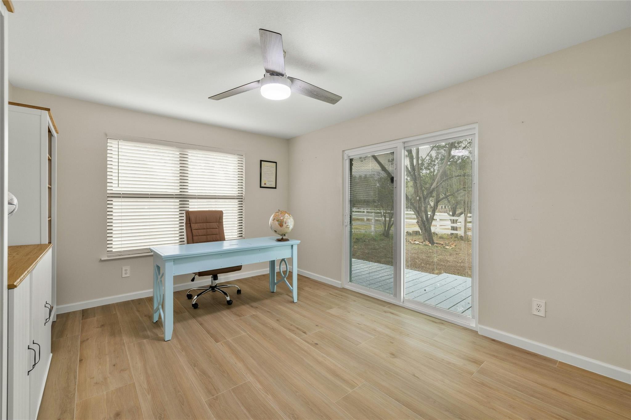 4005 Del Robles Dr Property Photo 17