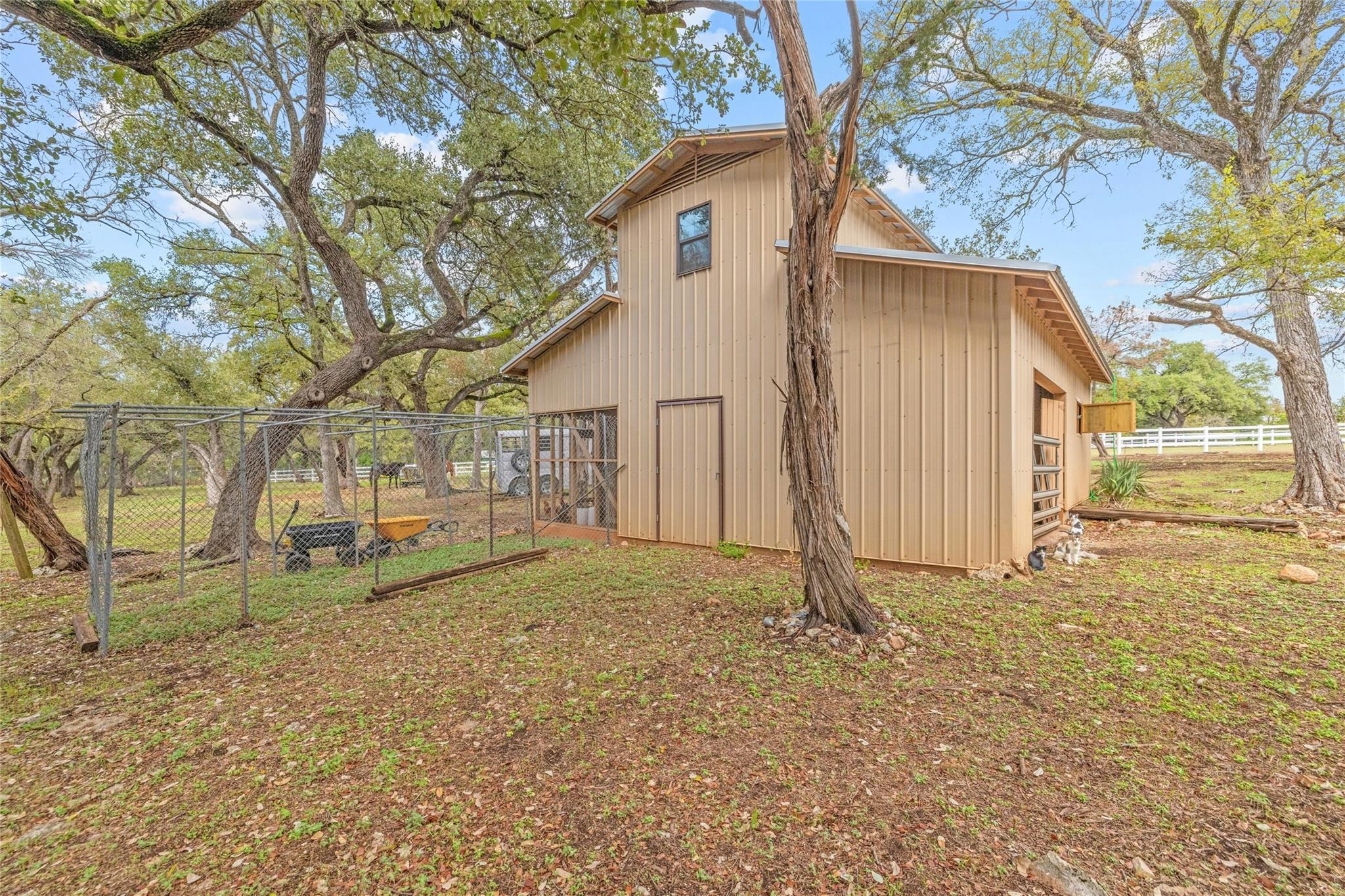 4005 Del Robles Dr Property Photo 27