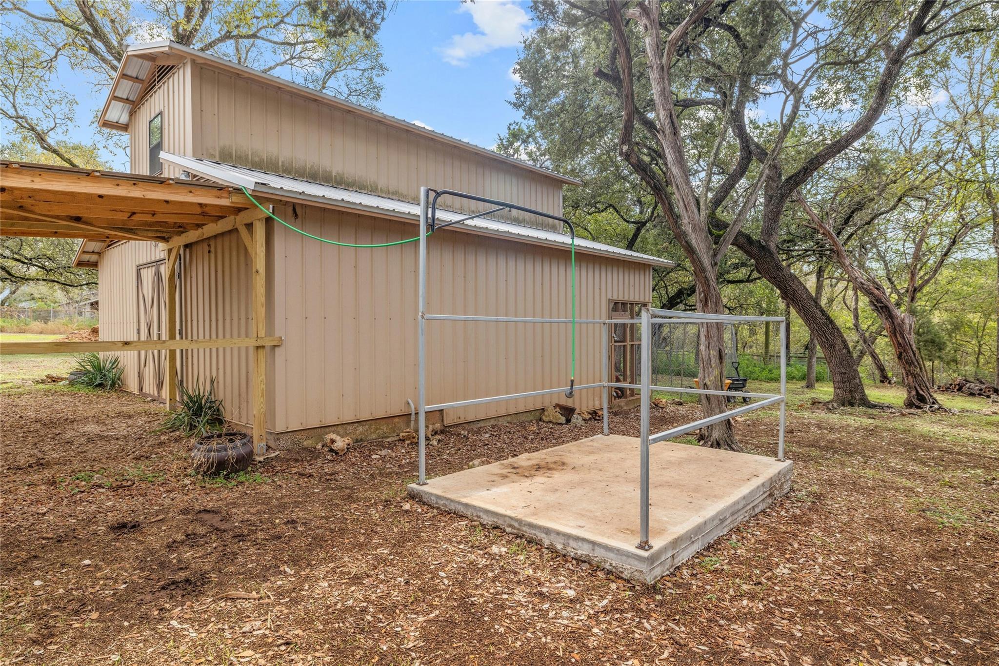 4005 Del Robles Dr Property Photo 28